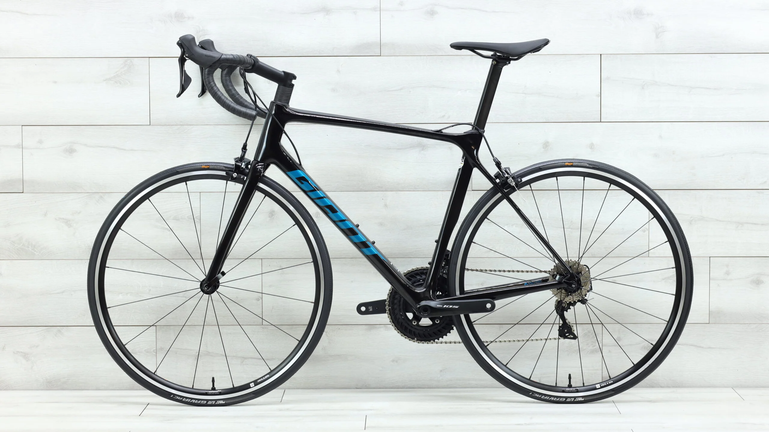 2021 Giant TCR Advanced 2 Road Bike - Med/Large - Image 2