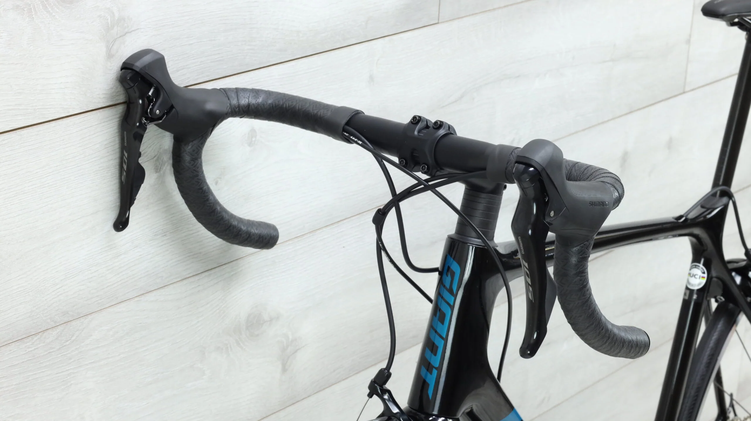 2021 Giant TCR Advanced 2 Road Bike - Med/Large - Image 8