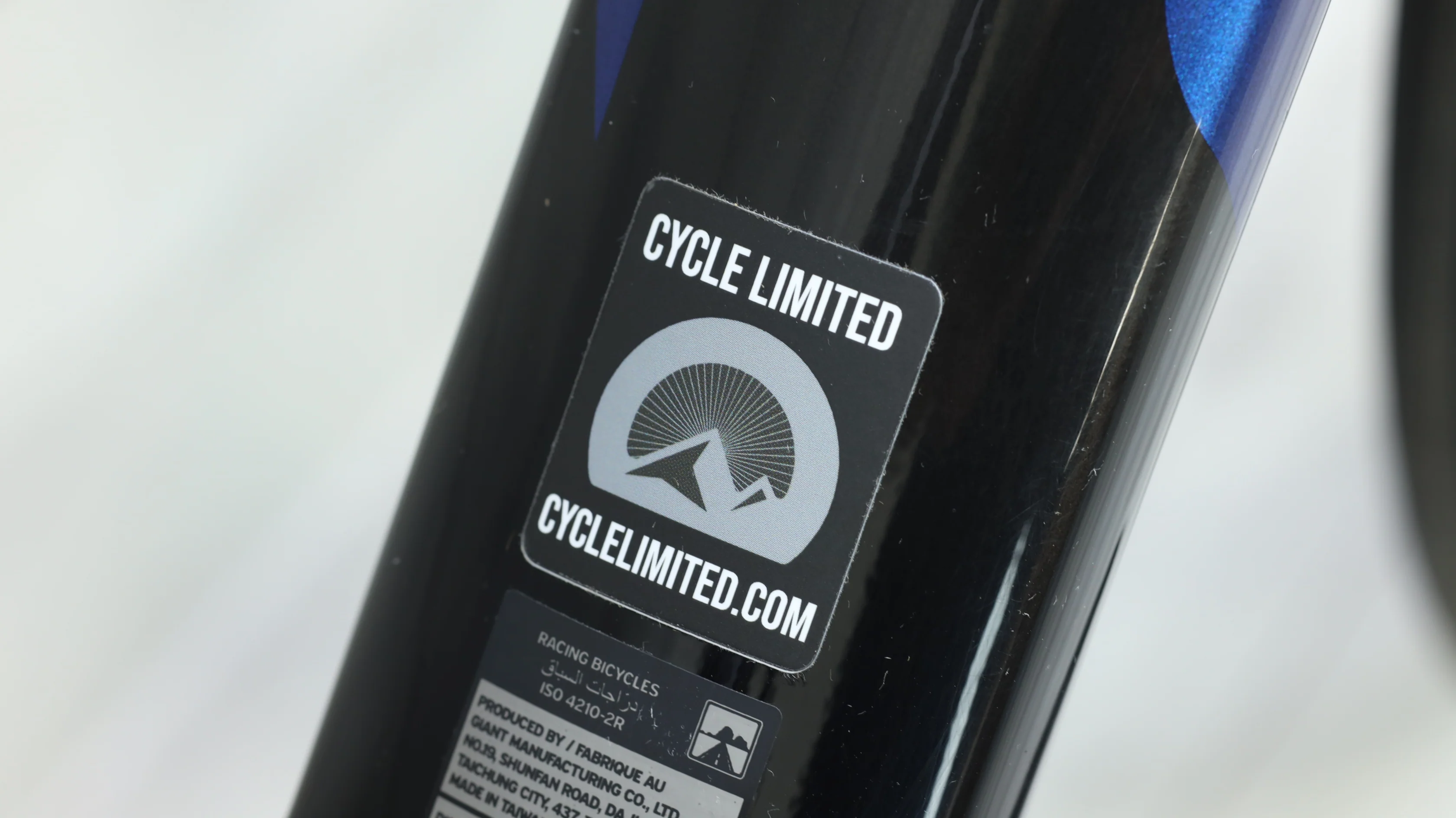 Giant TCR Advanced Pro Disc Road Bike - 2021, Medium - Image 3