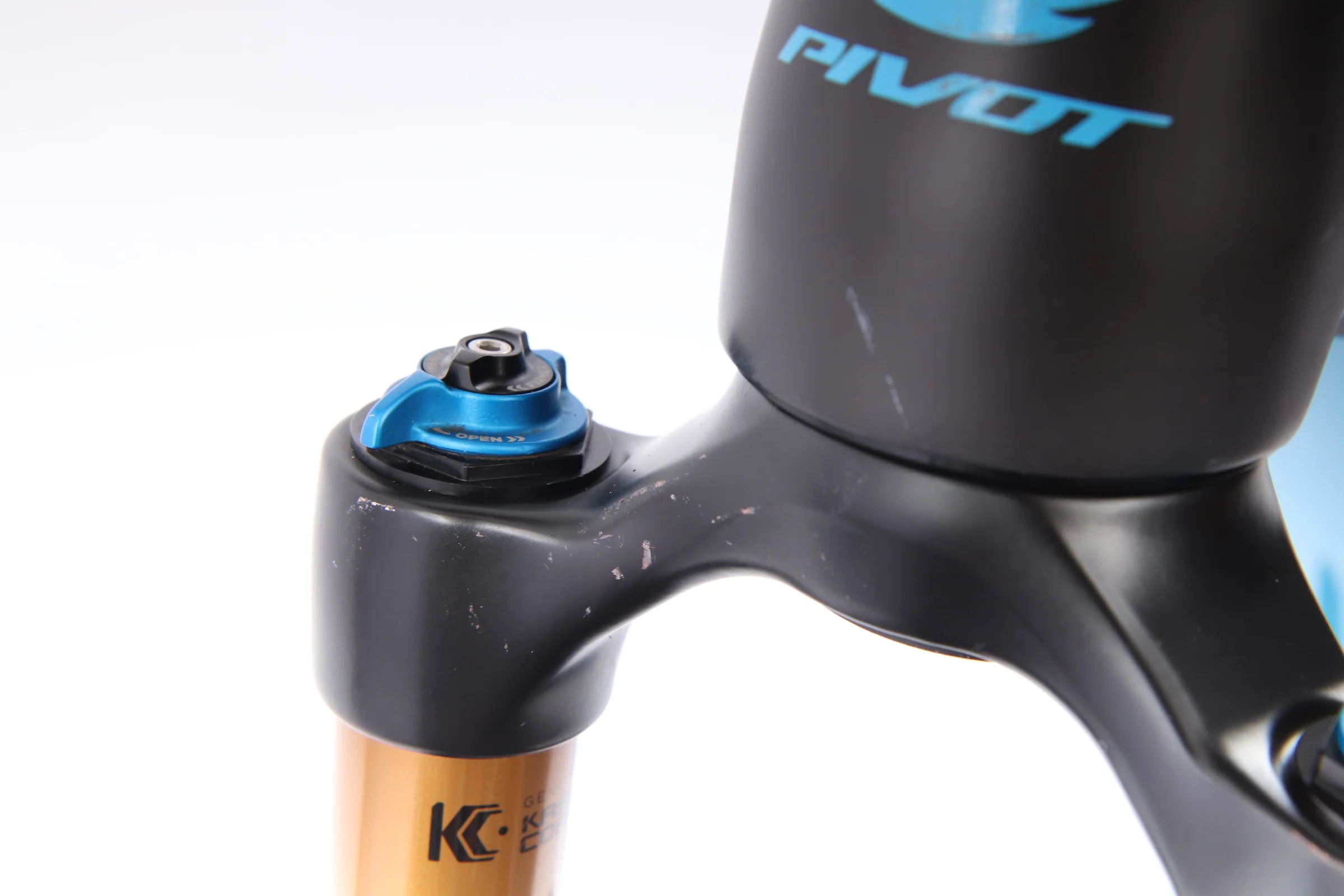 2021 Pivot LES 27.5  Mountain Bike - Small - Image 14