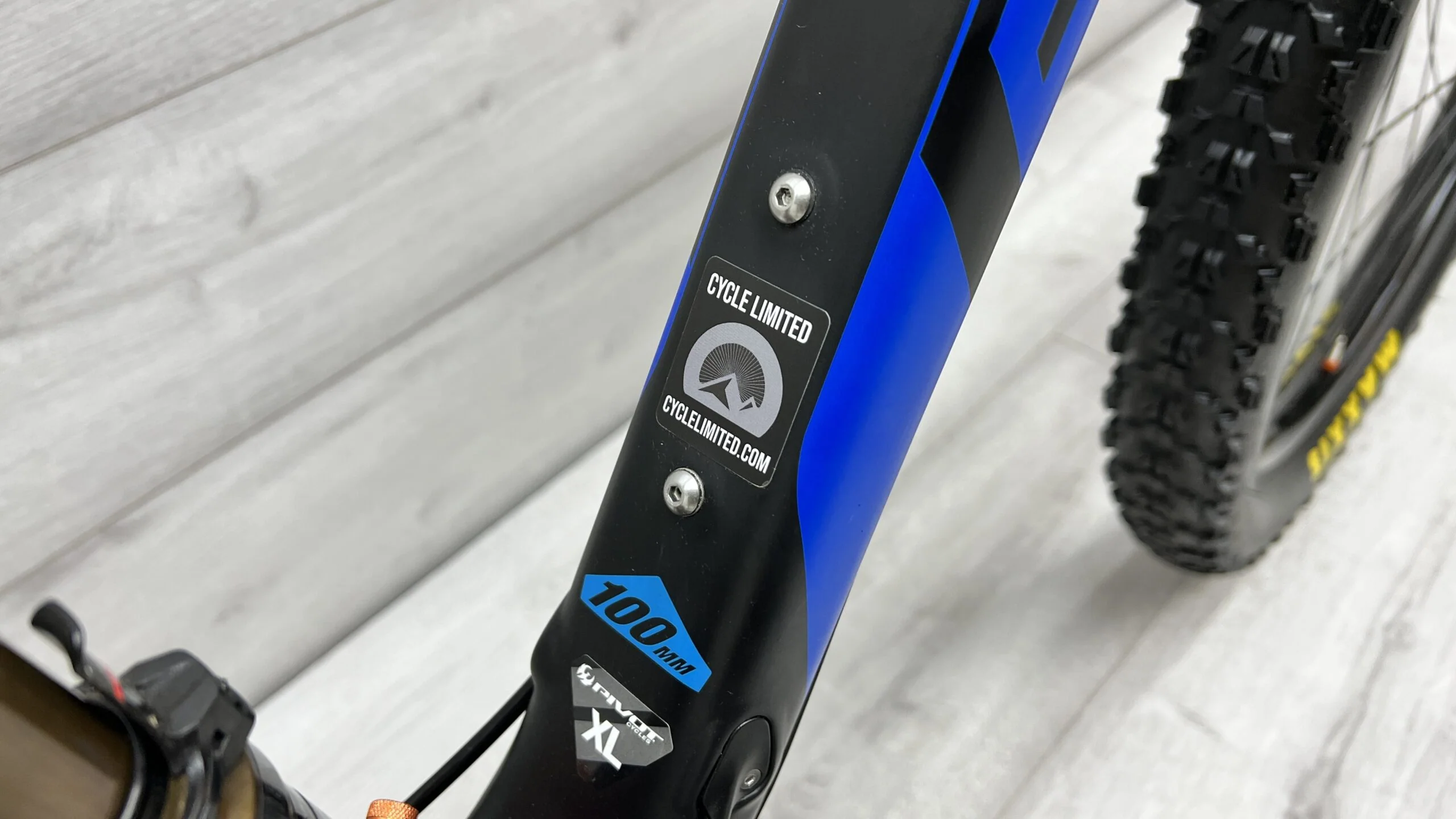 2021 Pivot Mach 4 SL Mountain Bike - X-Large - Image 3