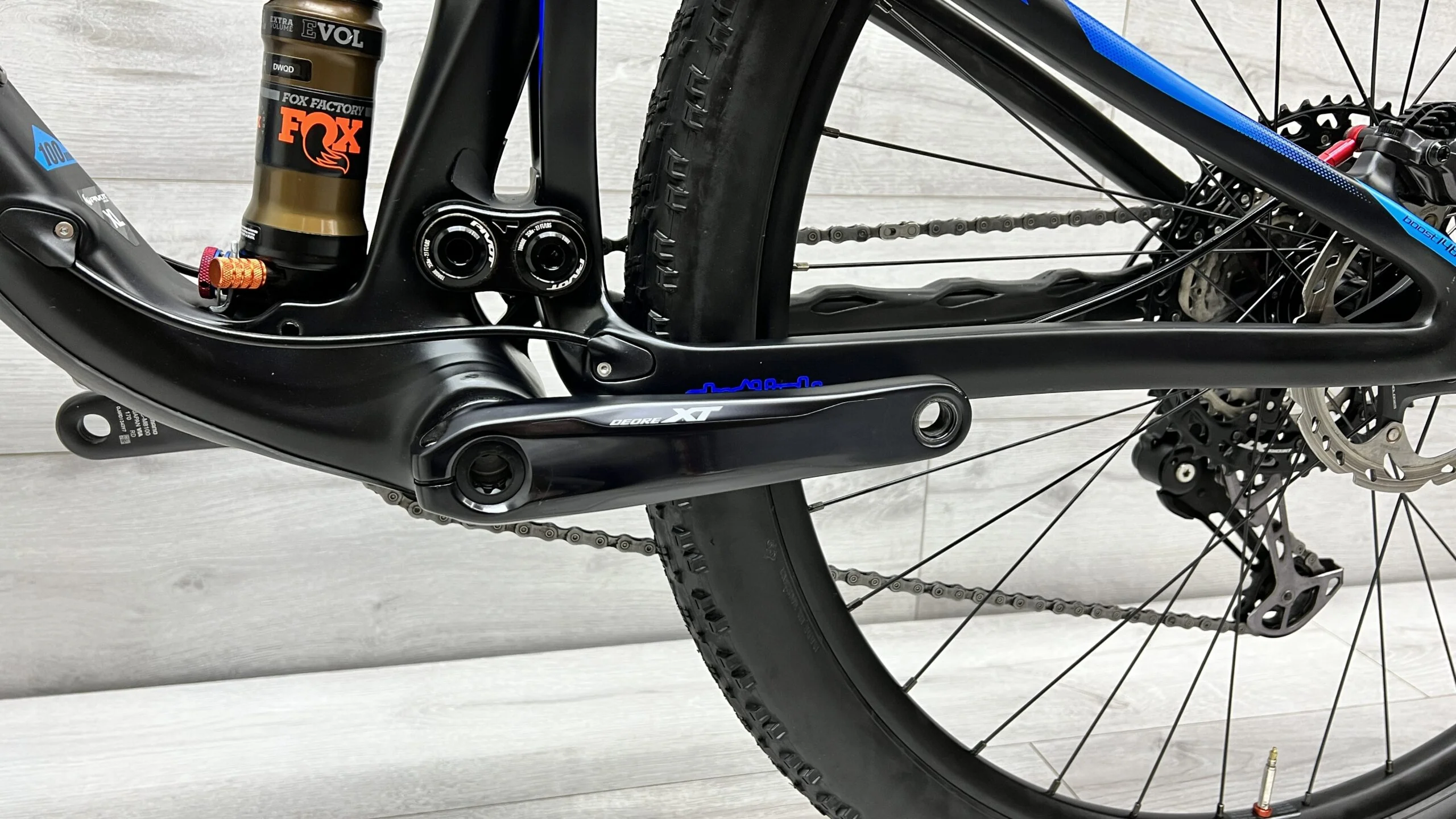 2021 Pivot Mach 4 SL Mountain Bike - X-Large - Image 5