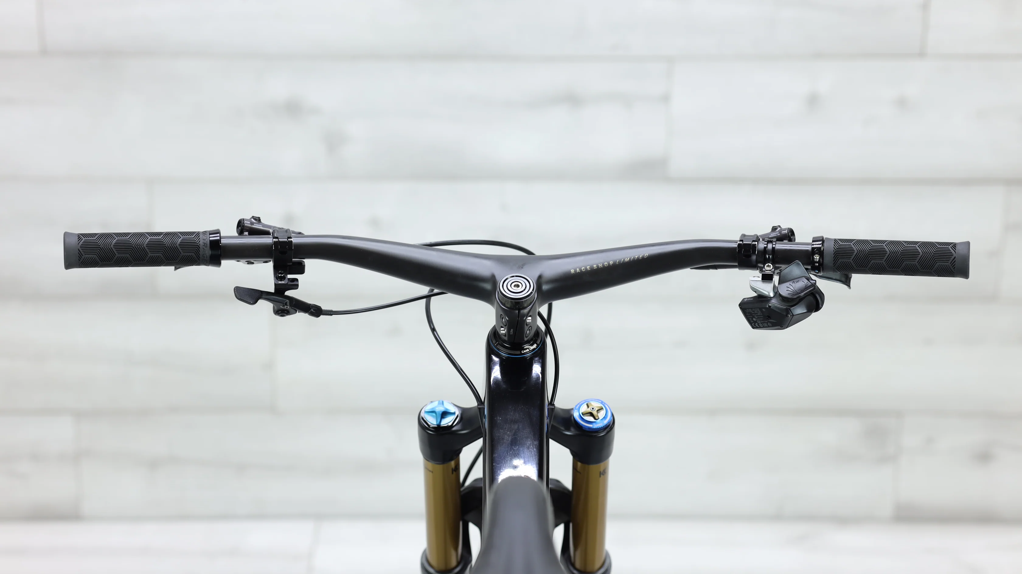 Rocky Mountain Altitude Carbon Mountain Bike - 2021, Medium - Image 12