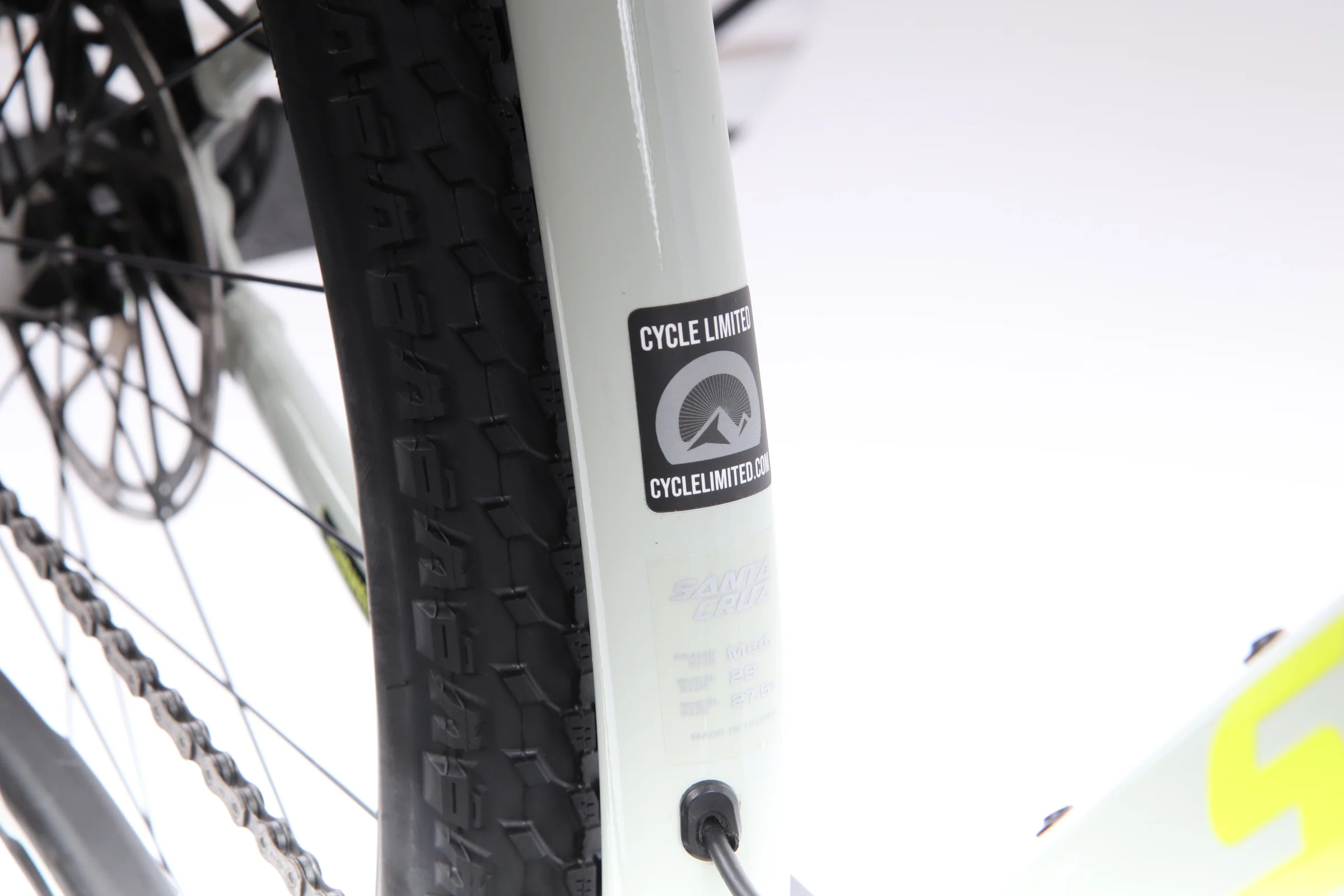 2021 Santa Cruz Chameleon AL Mountain Bike - Medium - Image 3