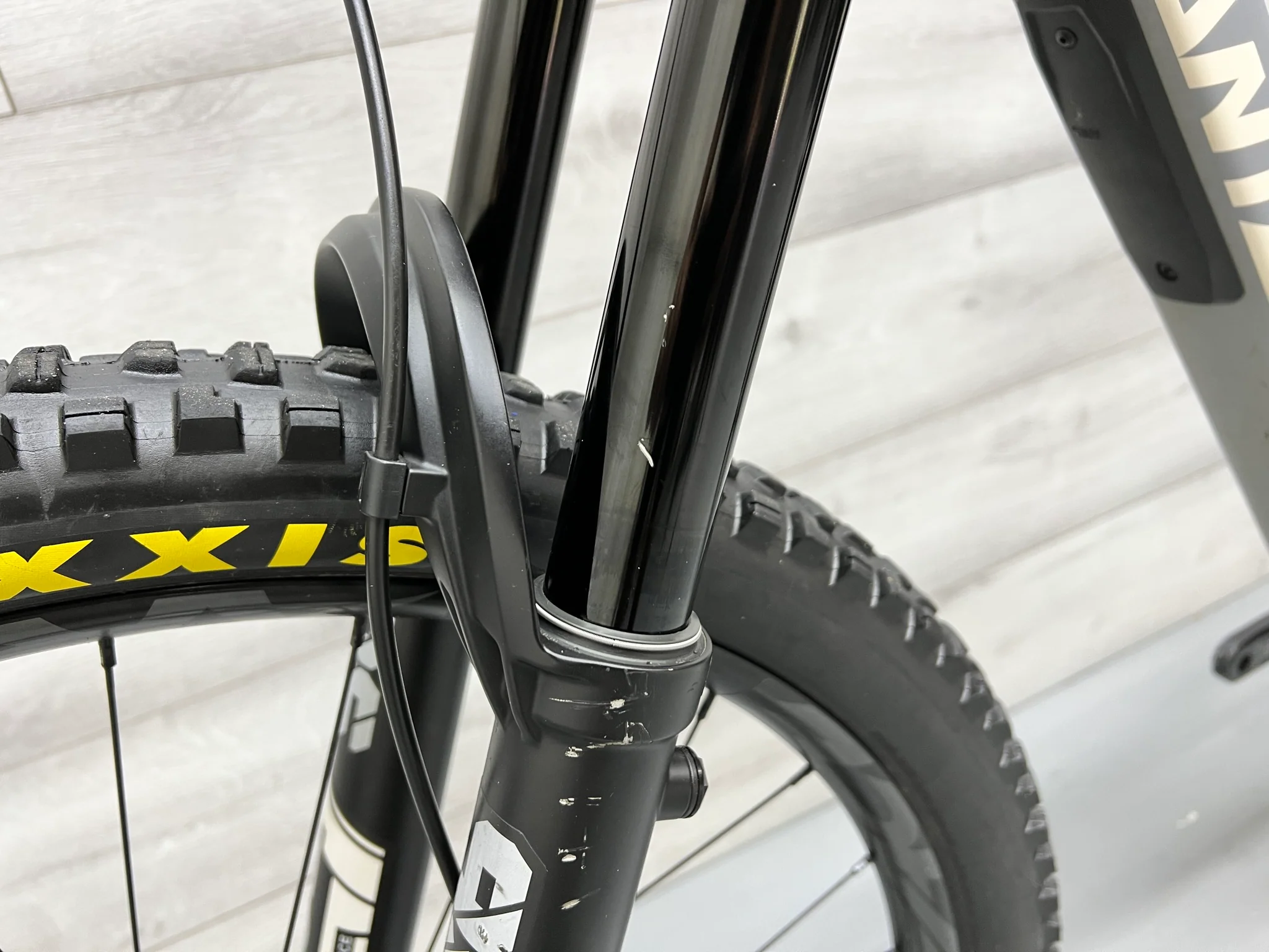 2021 Santa Cruz Hightower XT  Mountain Bike - X-Large - Image 12