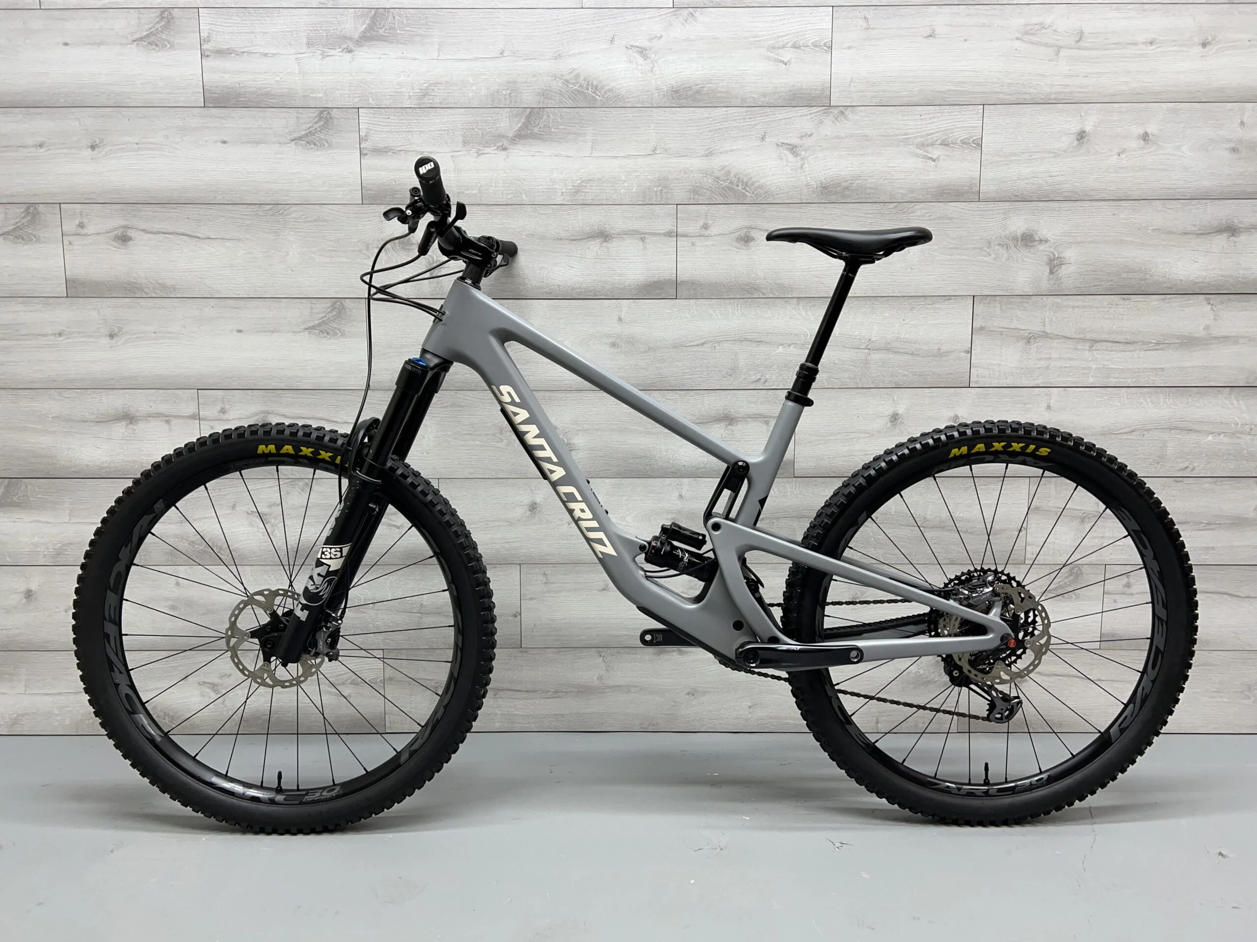 2021 Santa Cruz Hightower XT  Mountain Bike - X-Large - Image 2
