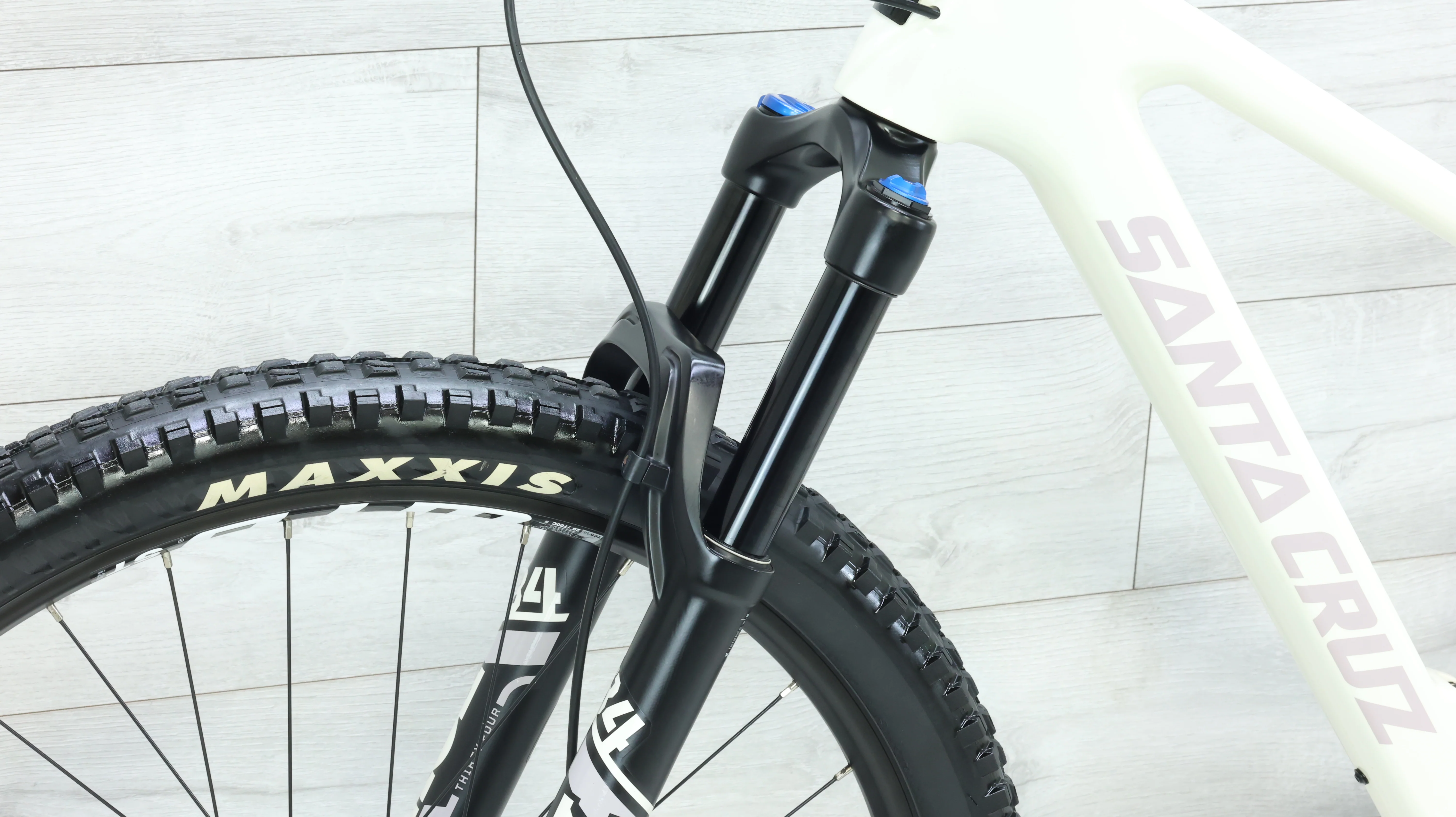 2021 Santa Cruz Tallboy Carbon R Mountain Bike - Large - Image 11