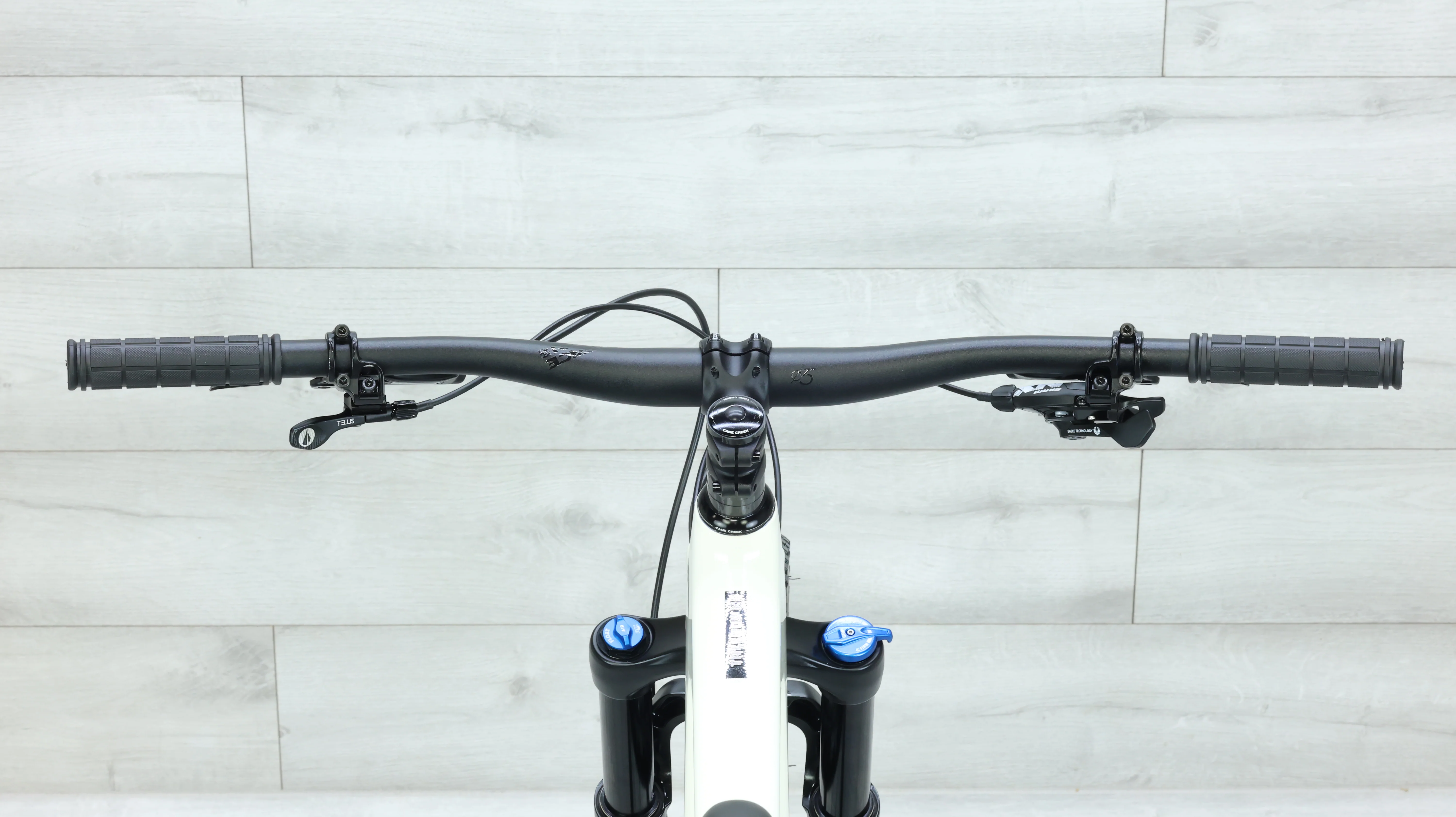 2021 Santa Cruz Tallboy Carbon R Mountain Bike - Large - Image 13