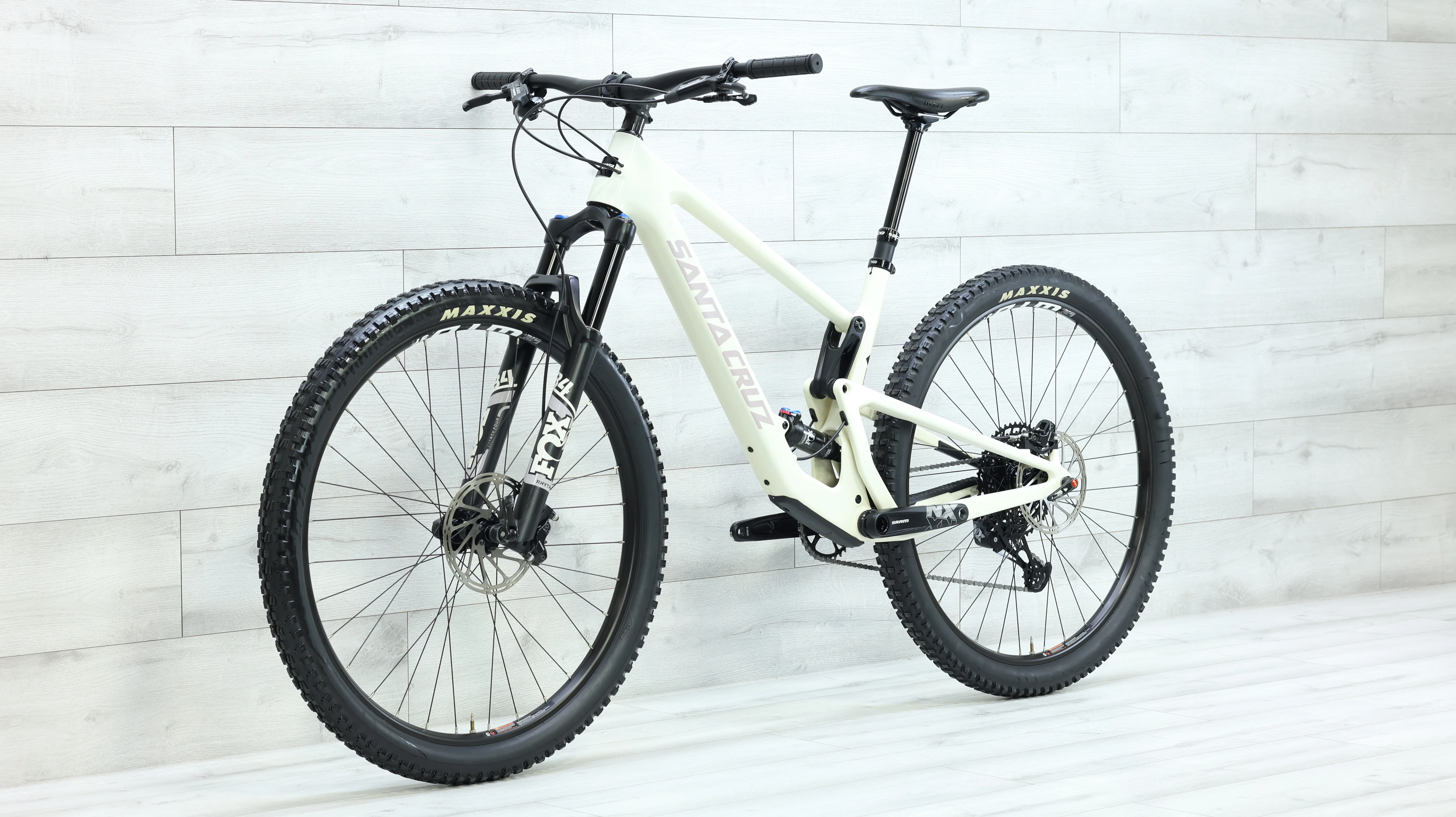 2021 Santa Cruz Tallboy Carbon R Mountain Bike - Large - Image 4