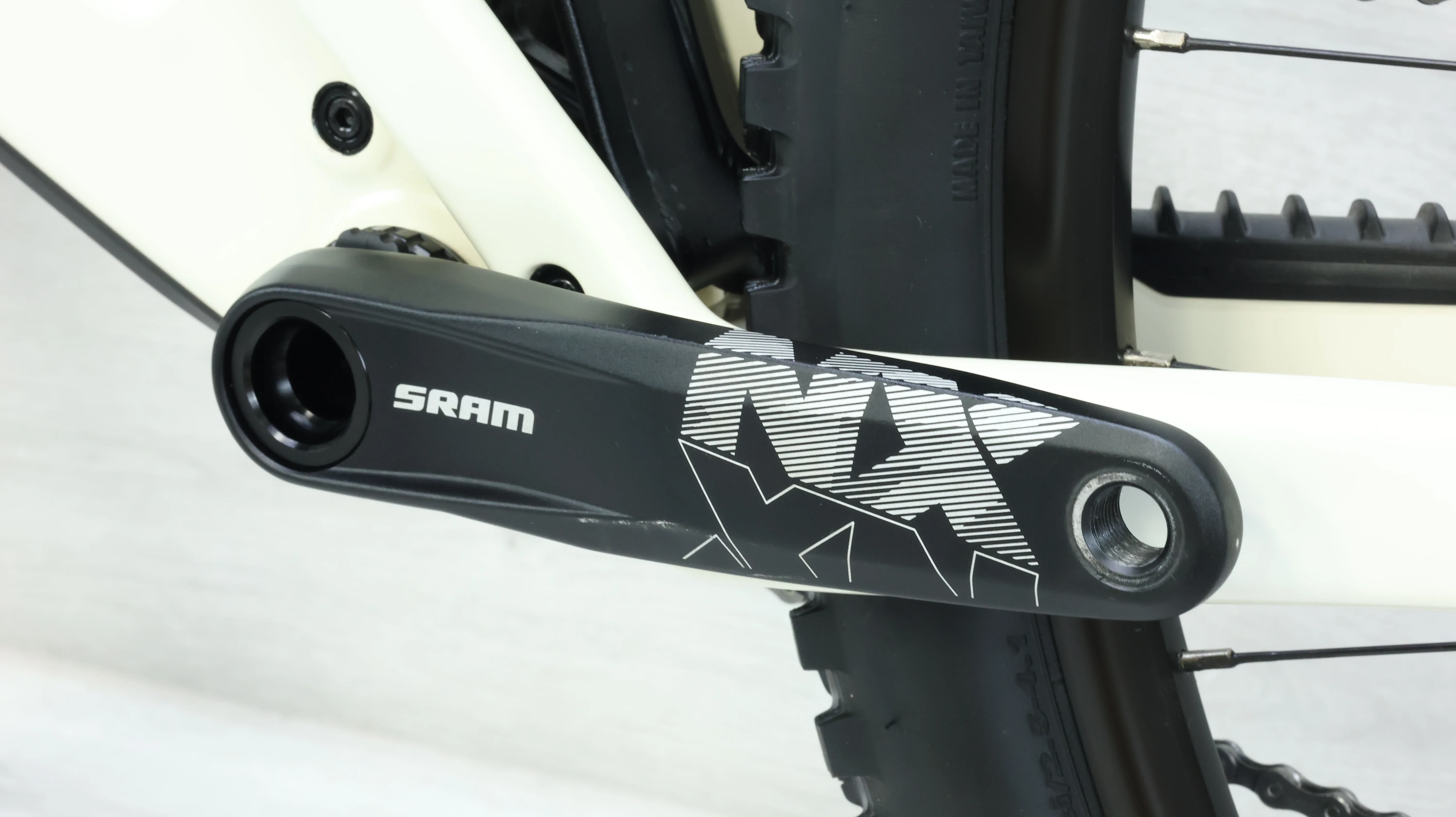 2021 Santa Cruz Tallboy Carbon R Mountain Bike - Large - Image 7