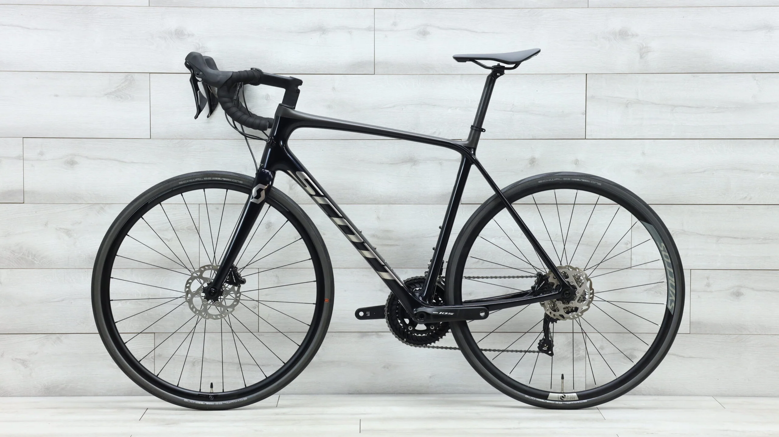 2021 Scott Addict 20 Disc  Road Bike - 56cm - Image 2