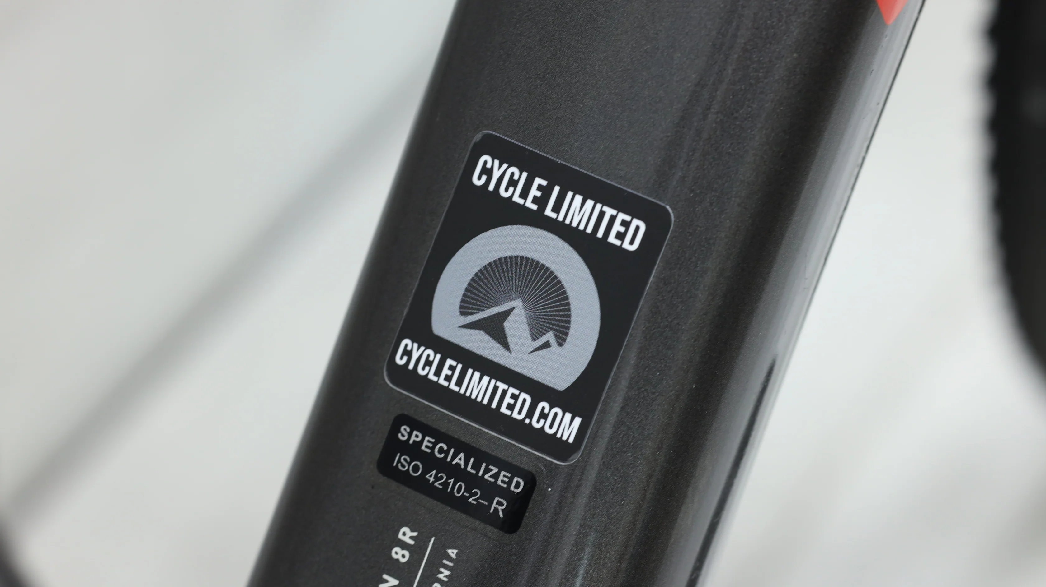 2021 Specialized Diverge Base Carbon Gravel Bike - 56cm - Image 3