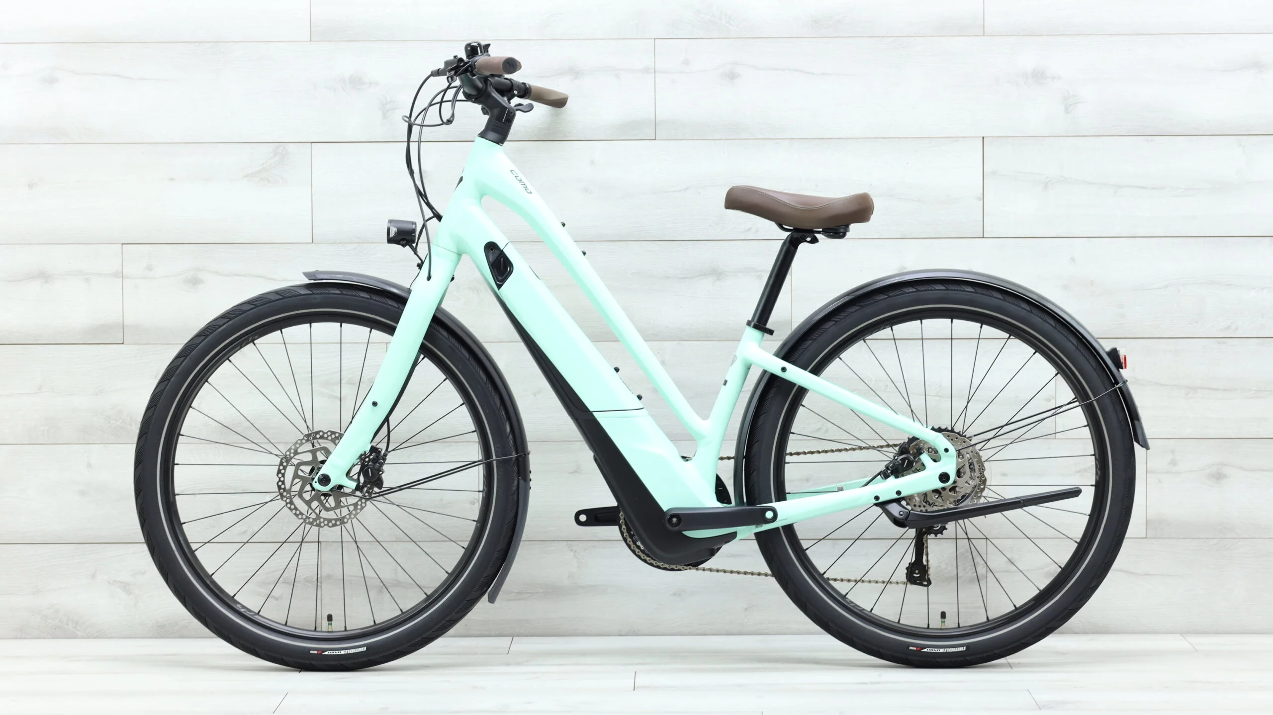 2021 Specialized Turbo Como 4.0  Commuter E-Bike - Small - Image 2