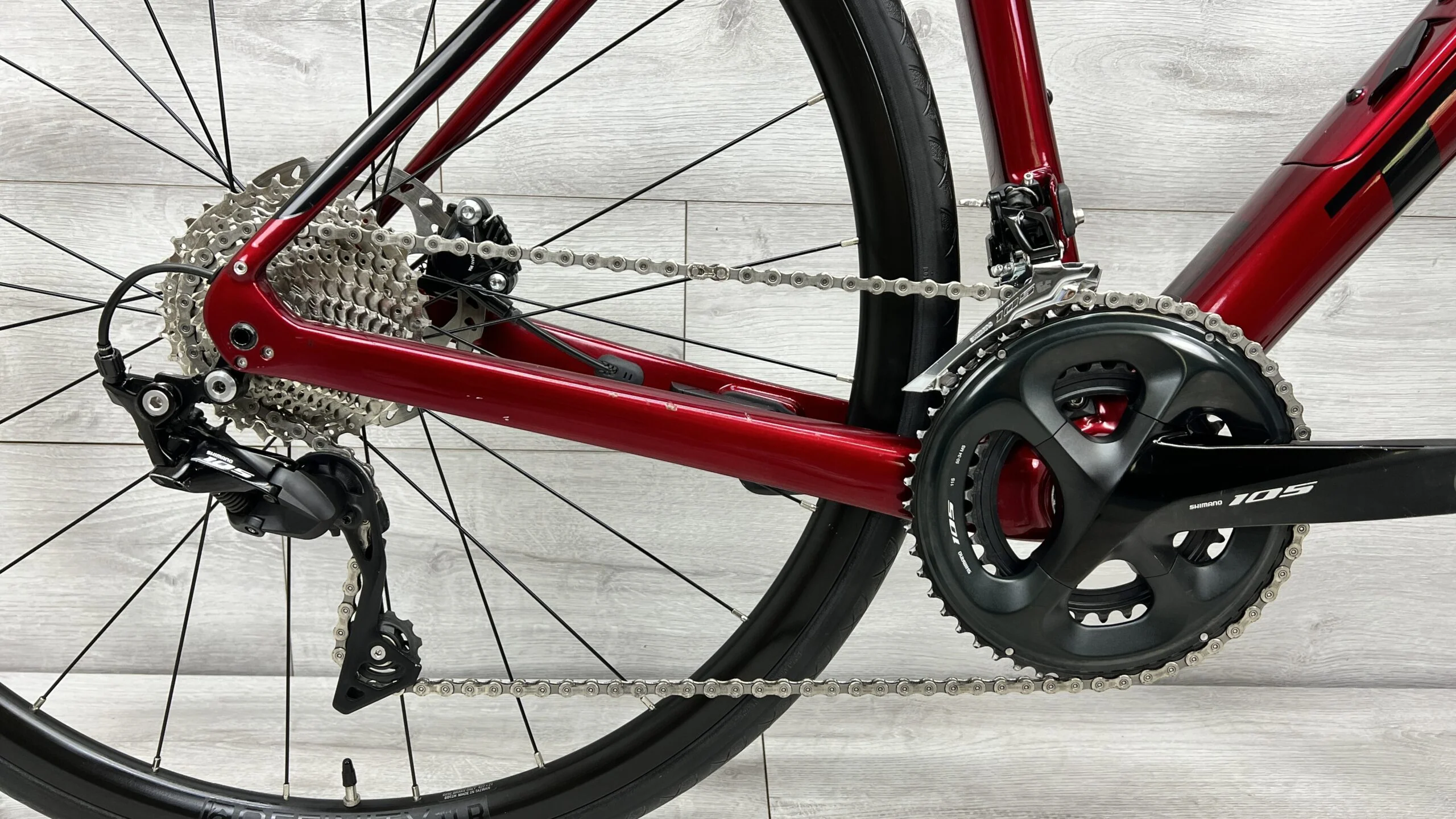 2021 Trek Domane SL 5 Road Bike - 52cm - Image 4