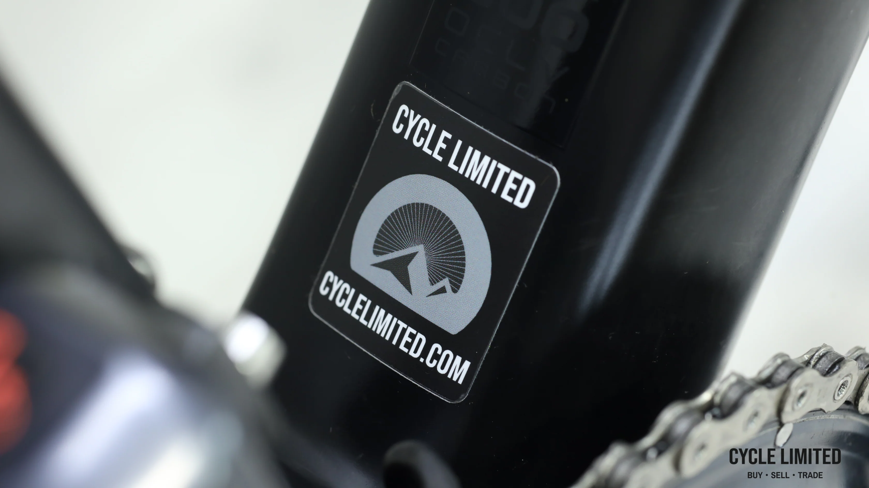 2021 Trek Domane SL 7 Road Bike - 52cm - Image 3