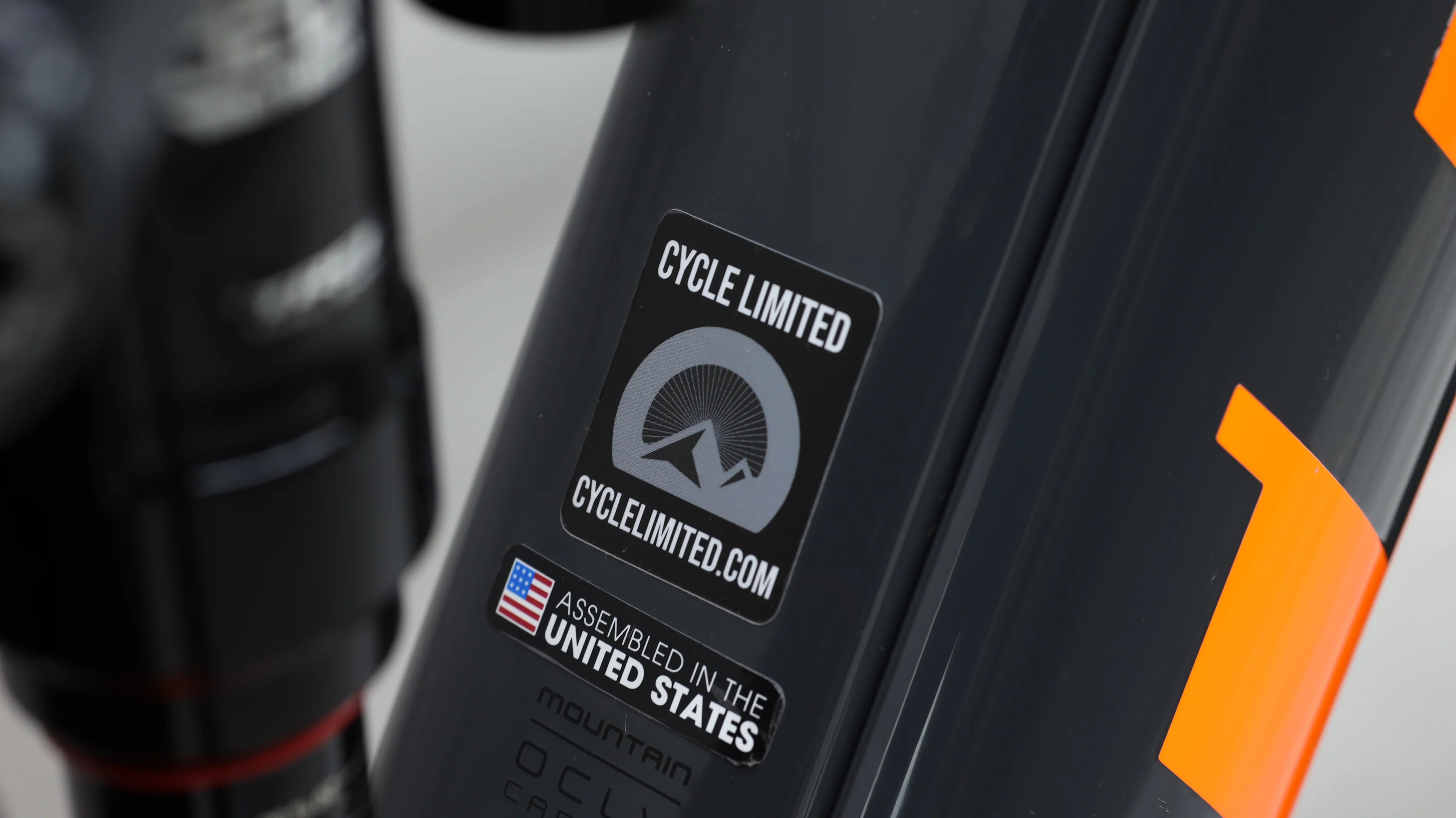 2021 Trek Rail 9.8 XT Mountain E-Bike - Medium - Image 3