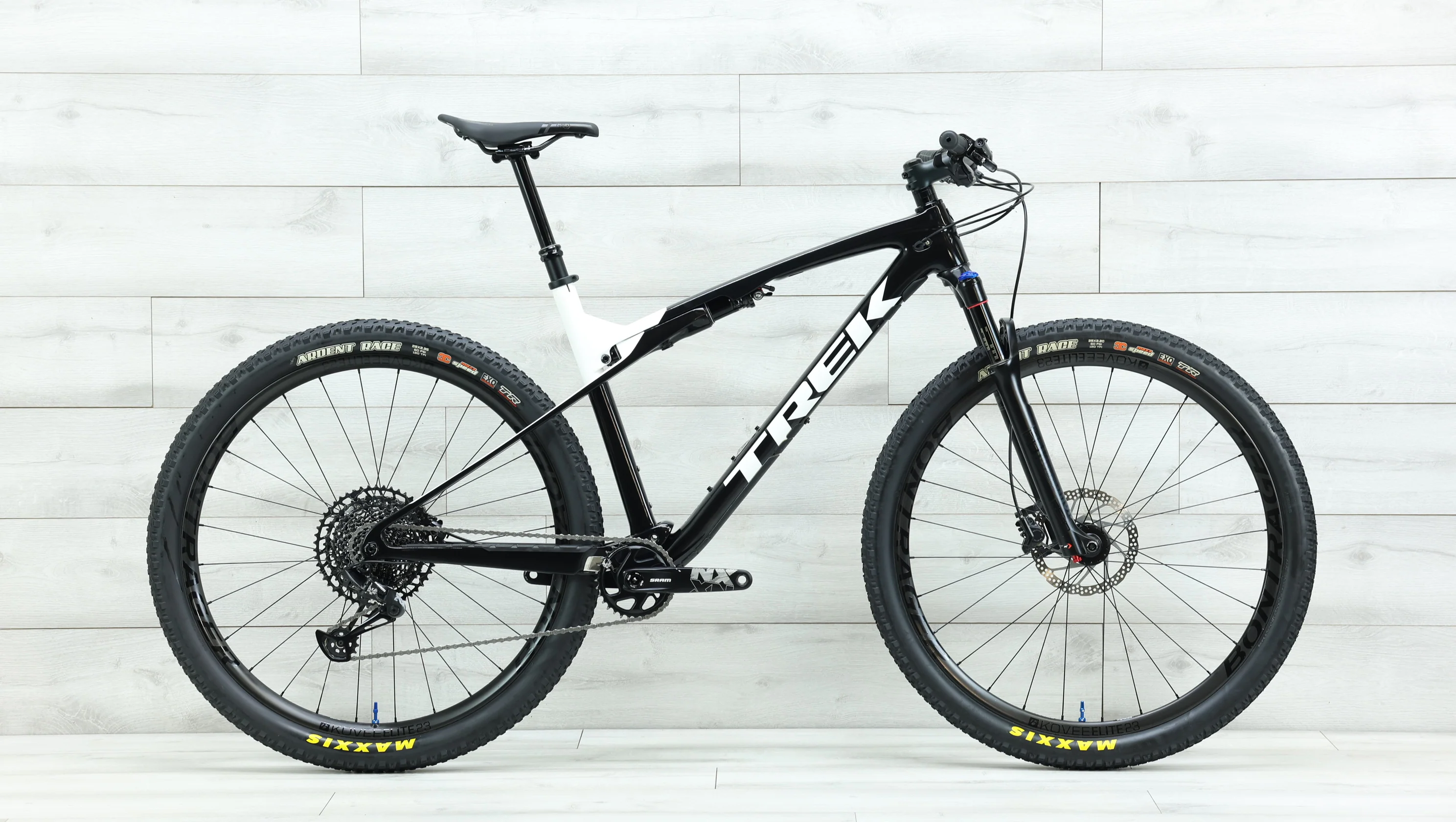 2021 Trek Supercaliber 9.7 Mountain Bike - X-Large