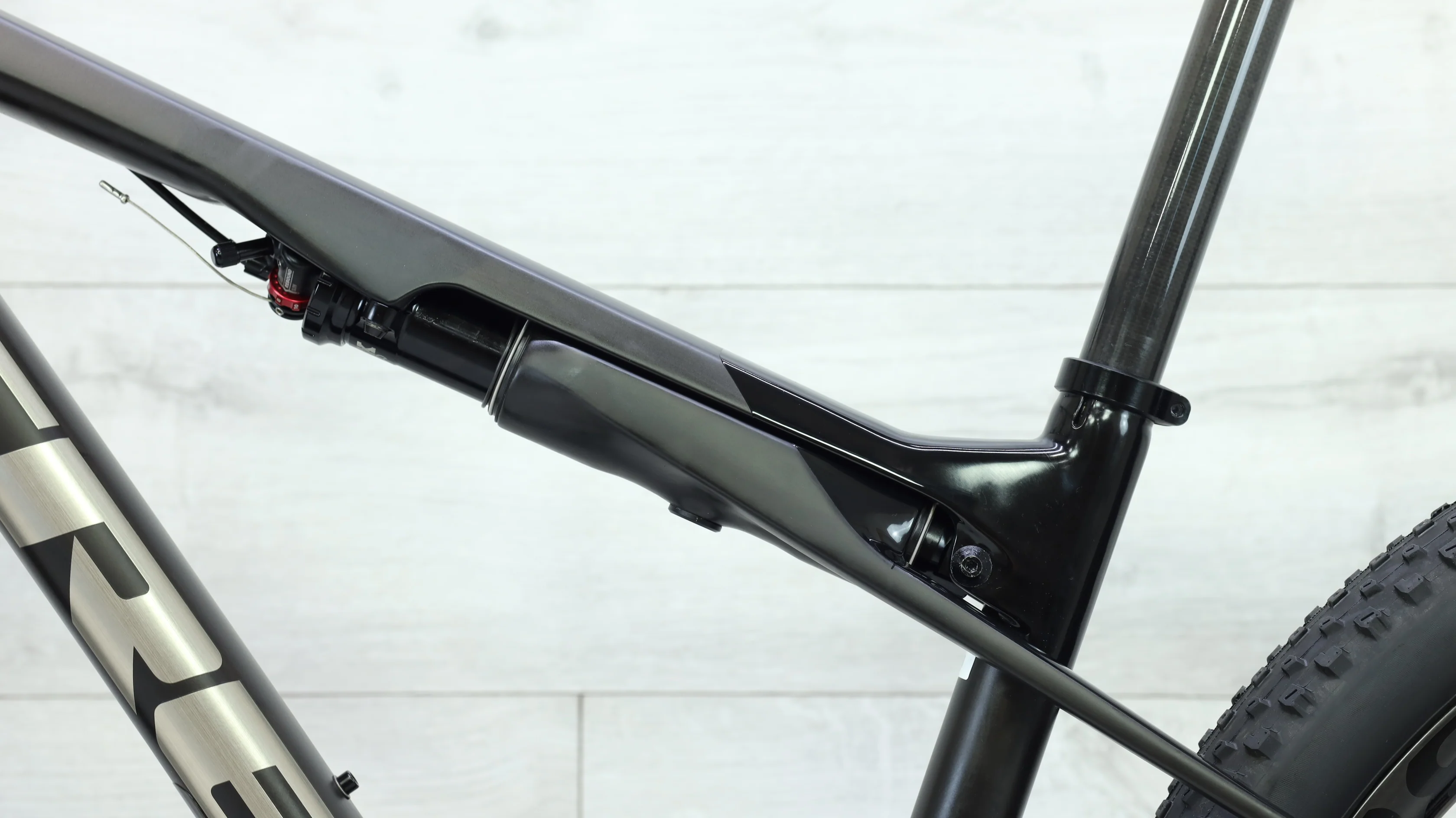 2021 Trek Supercaliber 9.8 GX AXS Mountain Bike - Medium - Image 10