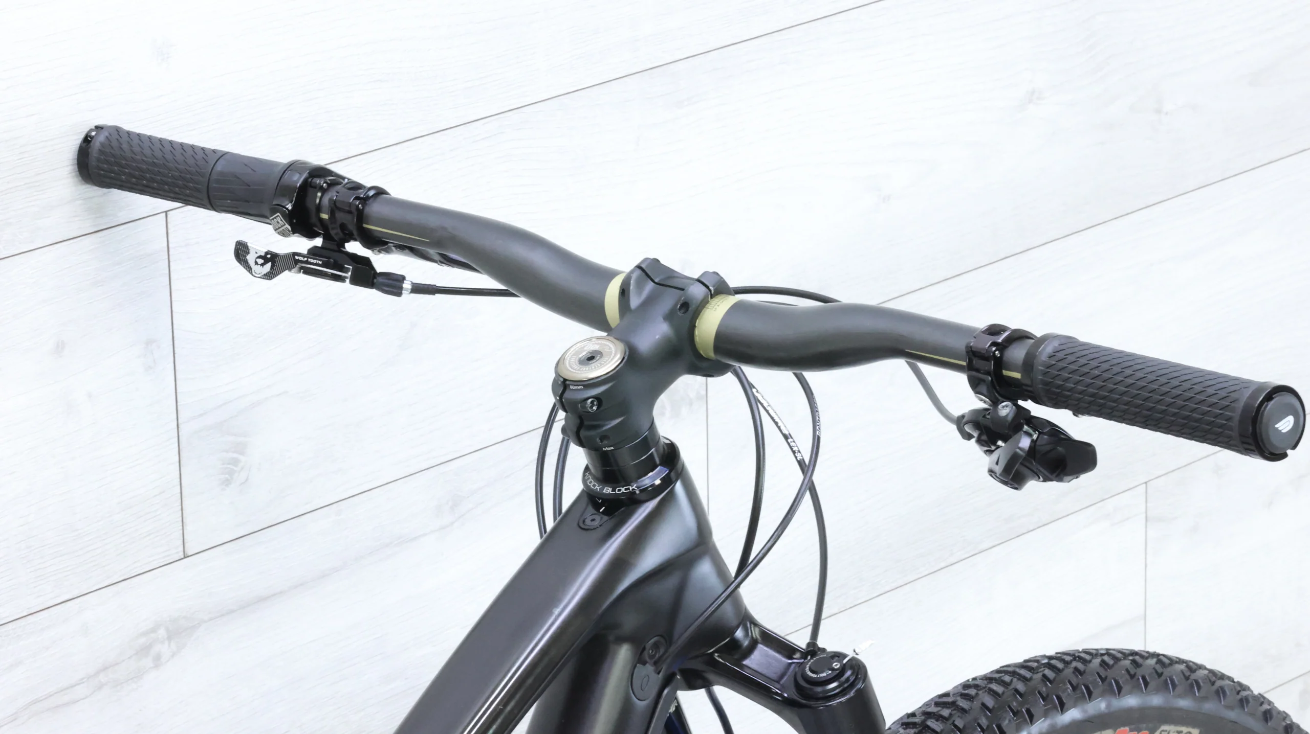 Trek Top Fuel 9 Mountain Bike - 2021, Medium - Image 11