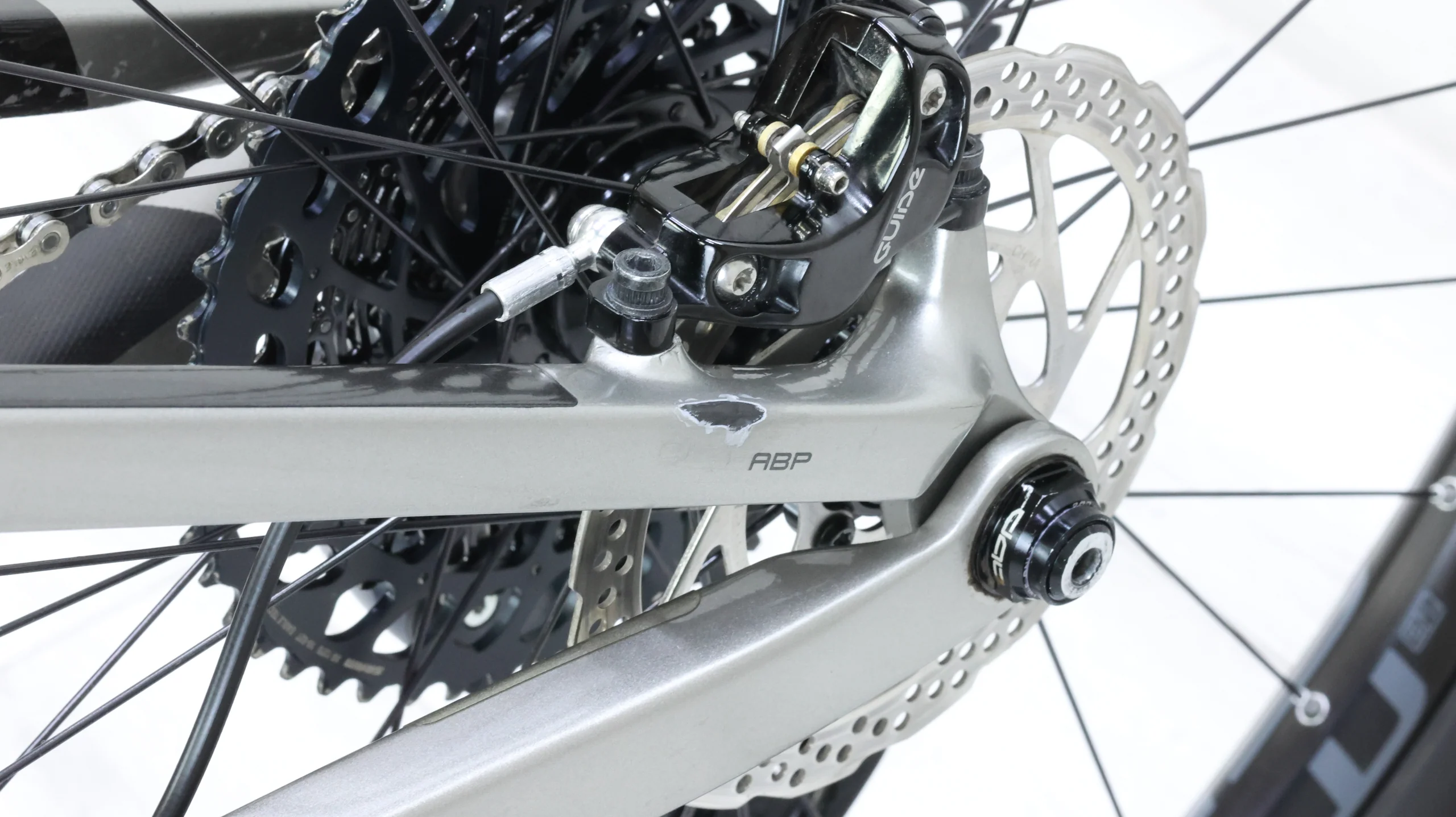 Trek Top Fuel 9 Mountain Bike - 2021, Medium - Image 17