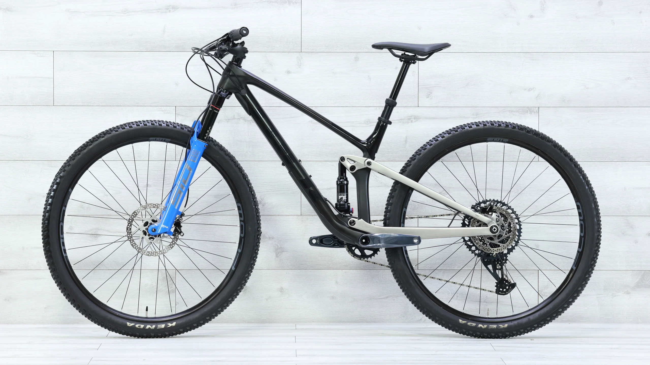 Trek Top Fuel 9 Mountain Bike - 2021, Medium - Image 2