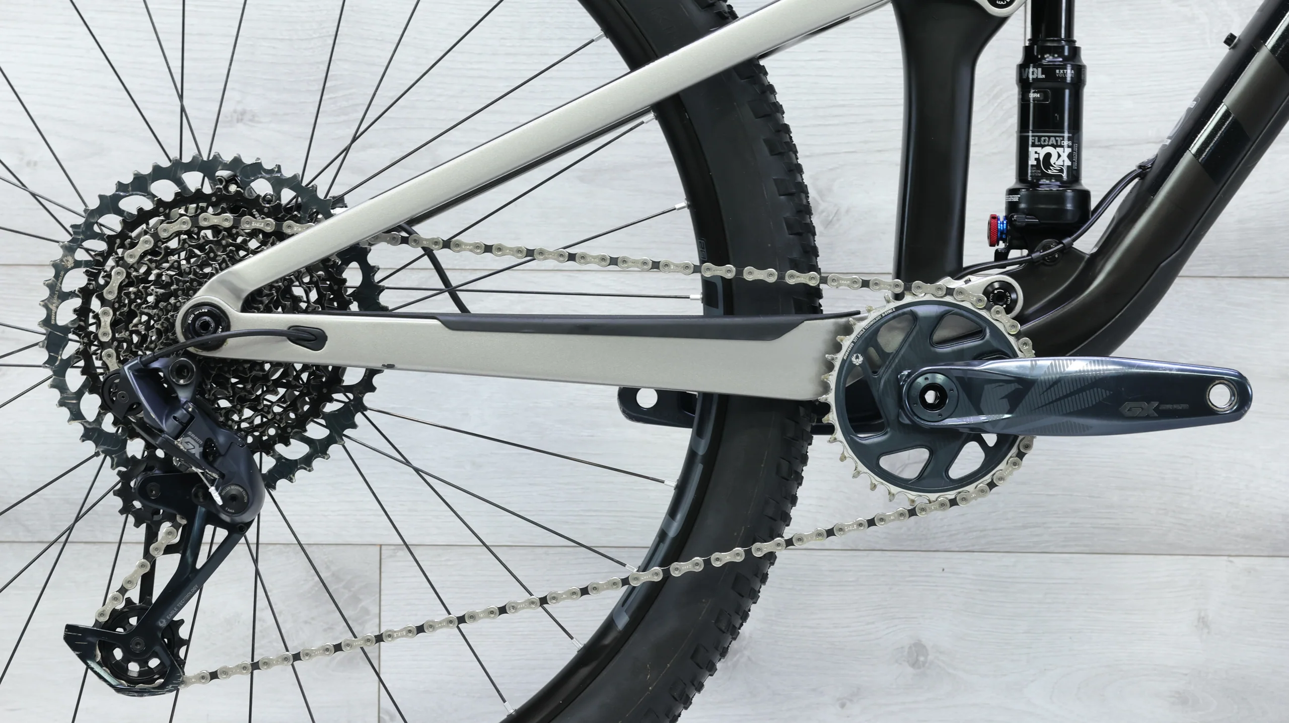 Trek Top Fuel 9 Mountain Bike - 2021, Medium - Image 5