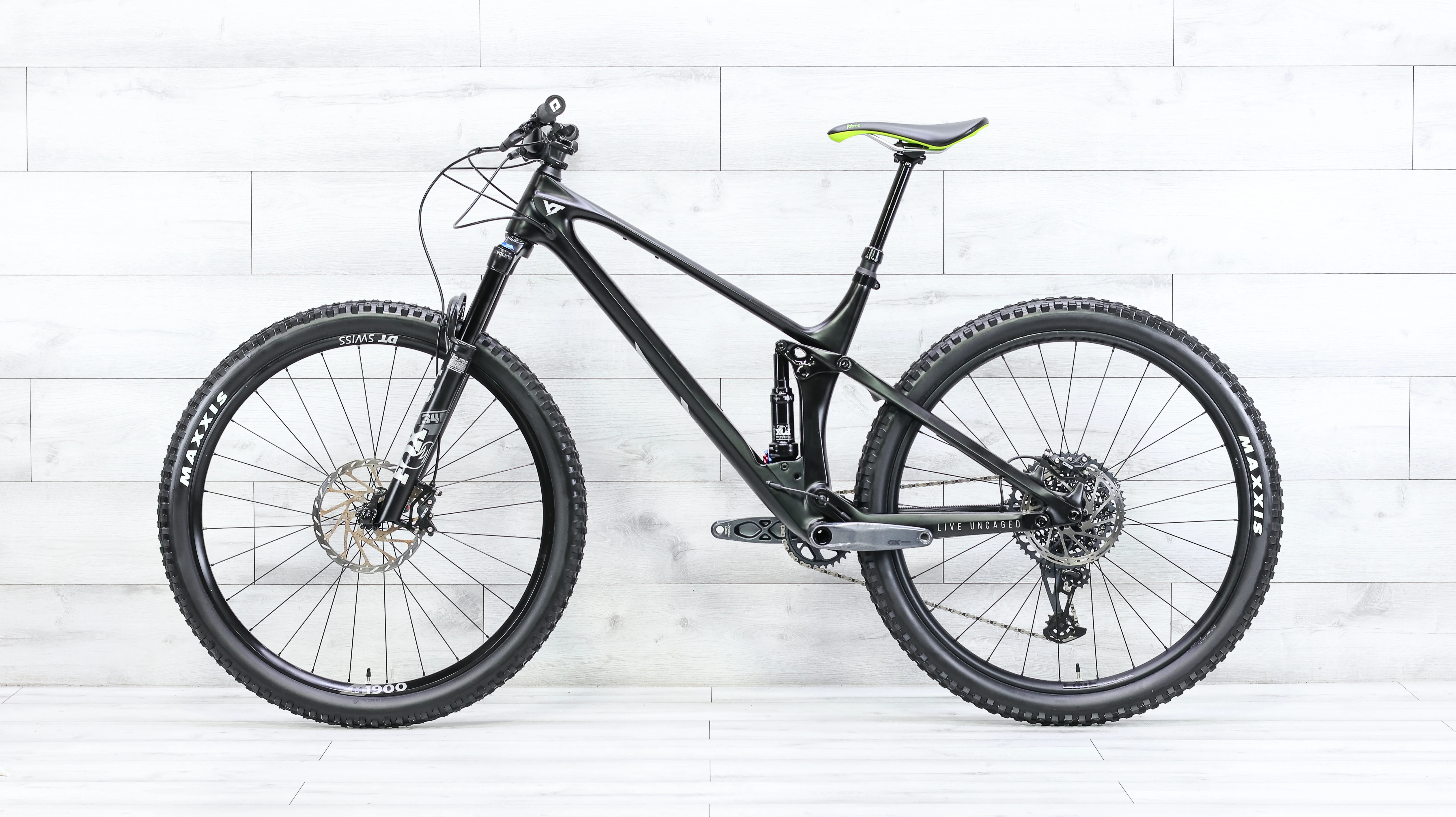 YT Izzo Pro 29 Mountain Bike - 2021, Large - Image 2