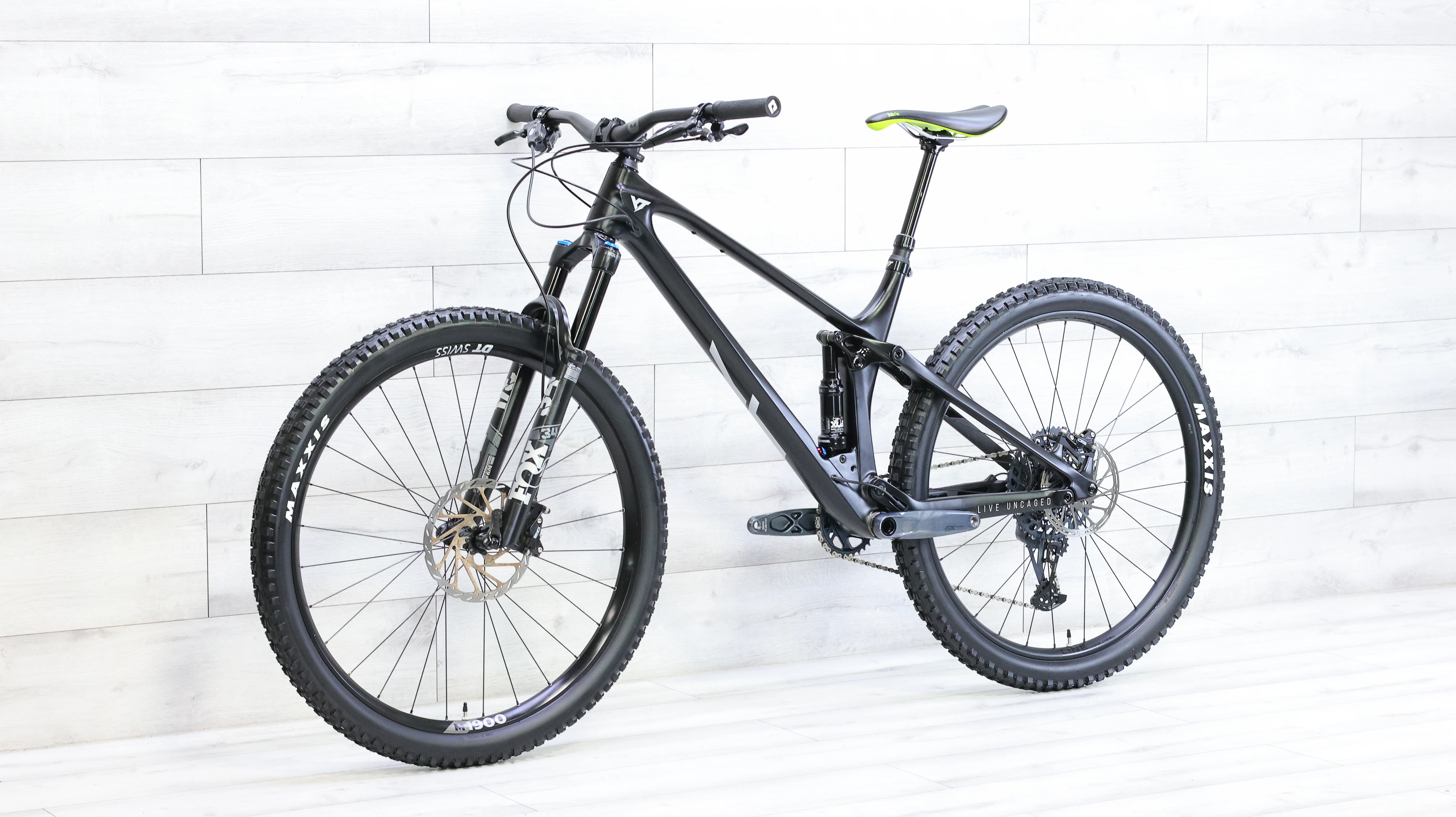 YT Izzo Pro 29 Mountain Bike - 2021, Large - Image 4