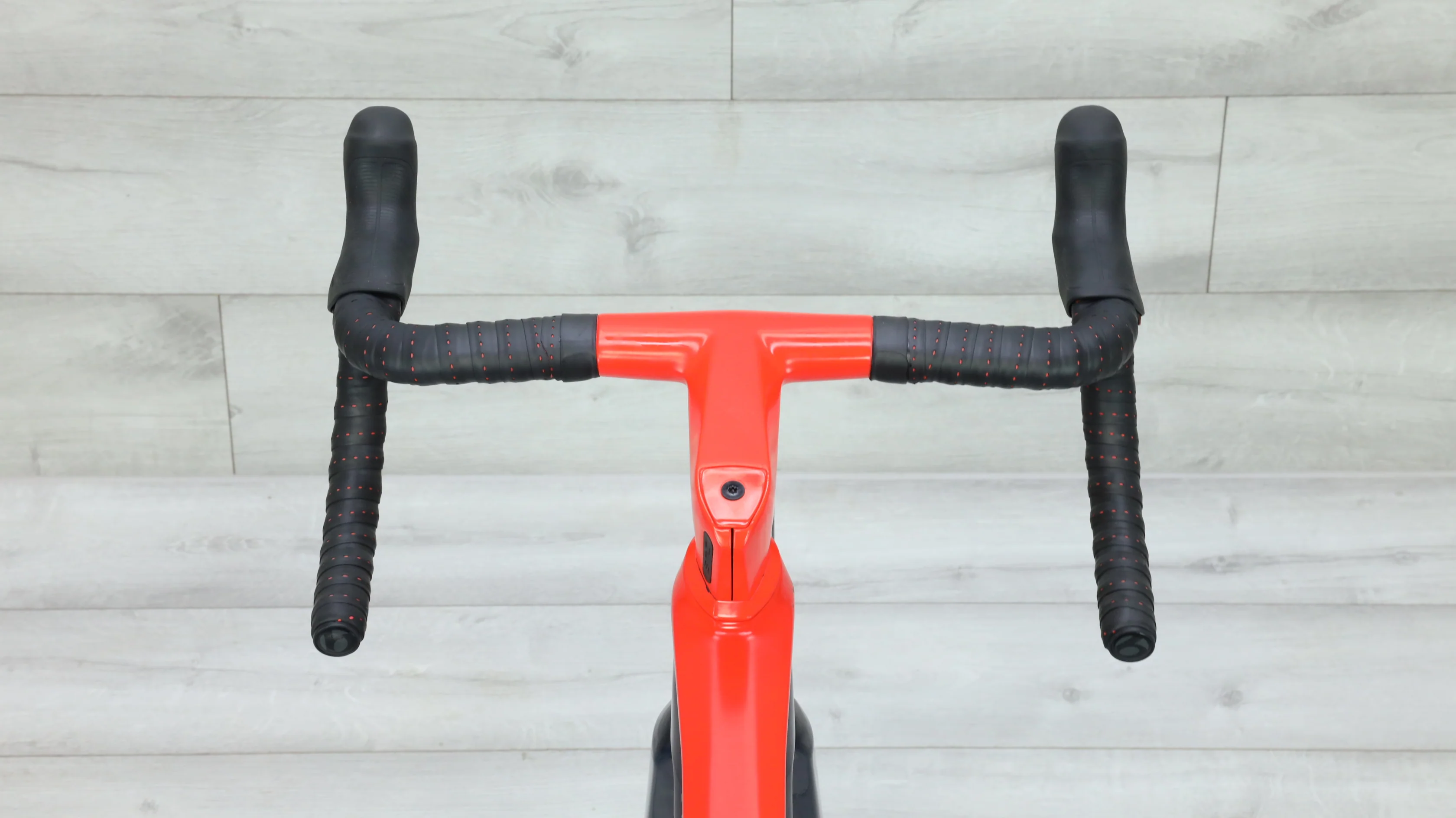 2022 BMC Teammachine SLR01 One Road Bike - 51cm - Image 11