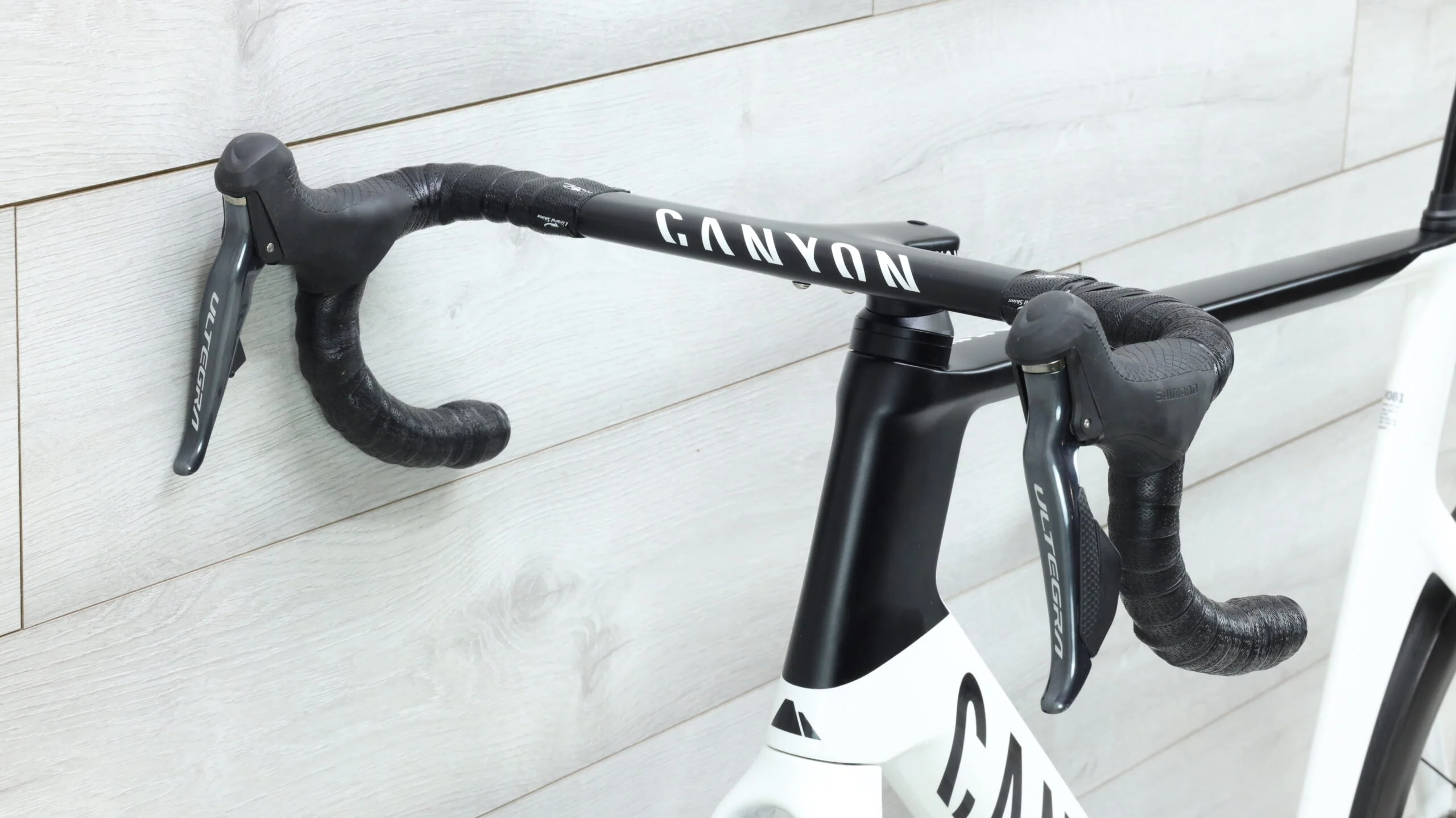 2022 Canyon Aeroad CF SLX 8 Disc Di2 Road Bike - X-Large - Image 8