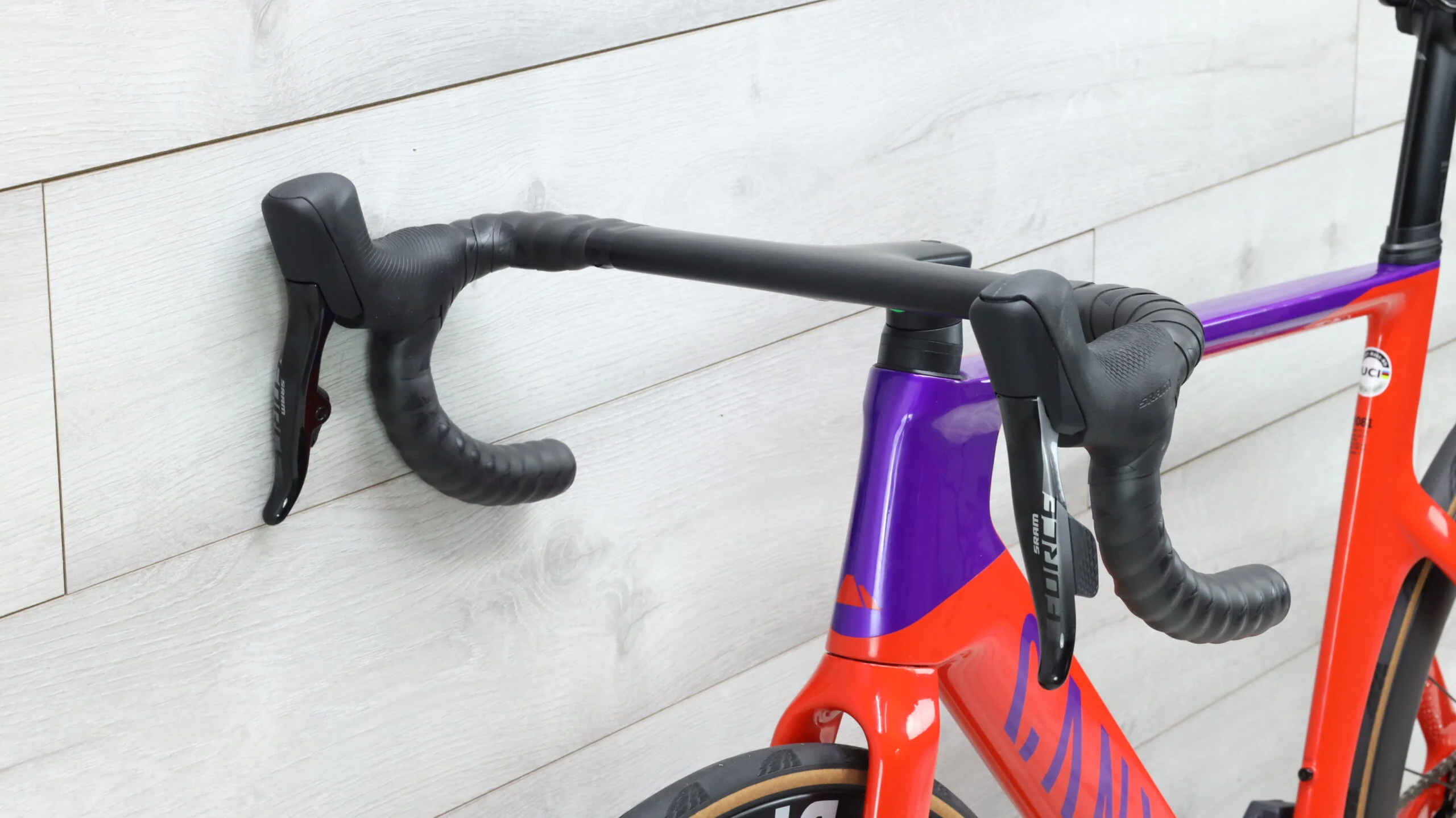 2023 Canyon Aeroad CF SLX 8 Disc eTap  Road Bike - Medium - Image 8