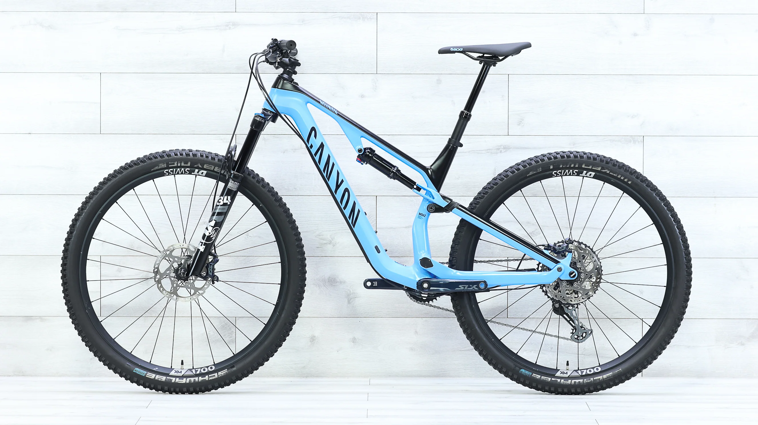 Canyon Neuron CF 8 Mountain Bike - 2022, Medium - Image 2
