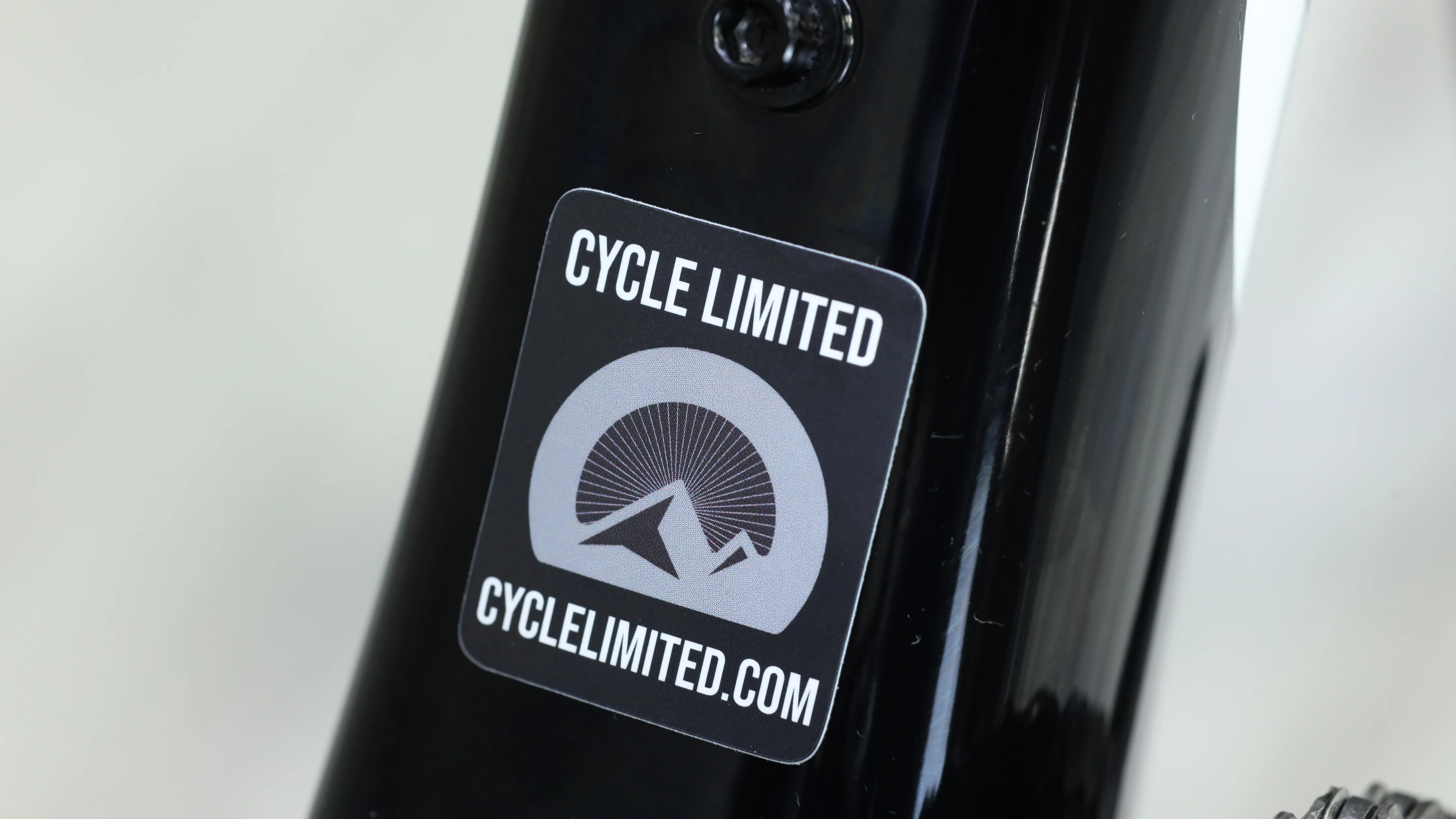2022 Cervelo Caledonia 105 Road Bike - 56cm - Image 3
