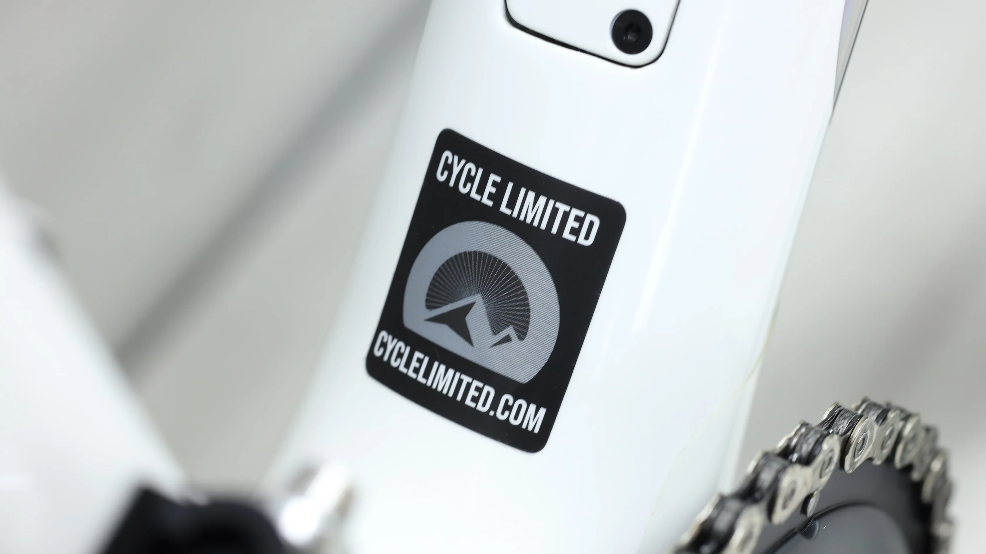 2022 Orbea Orca M40 Road Bike - 47cm - Image 3