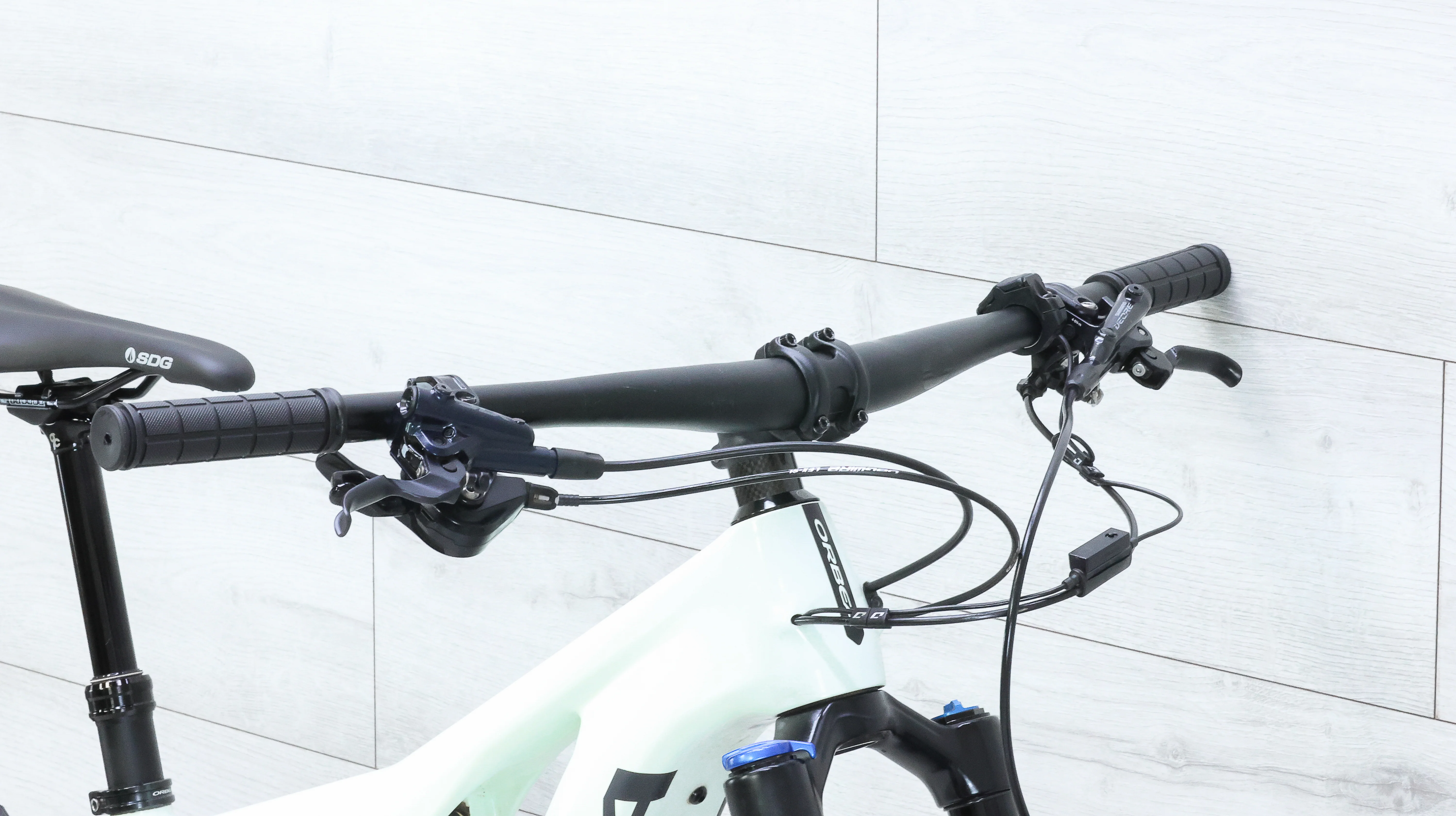 2022 Orbea Rise M20 Mountain E-Bike - Small - Image 13