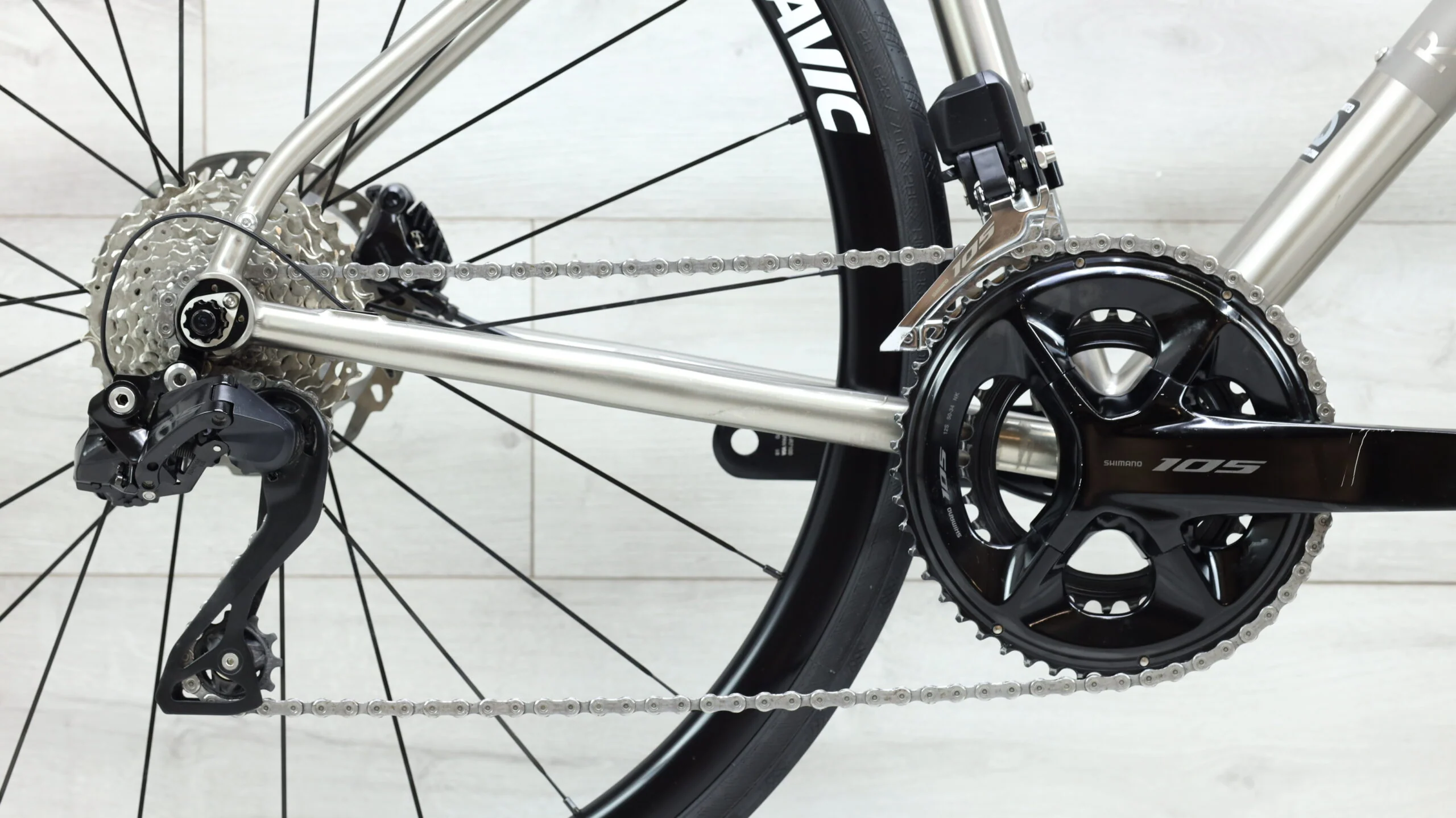 2022 Ribble Endurance Ti Disc Road Bike - Small - Image 4