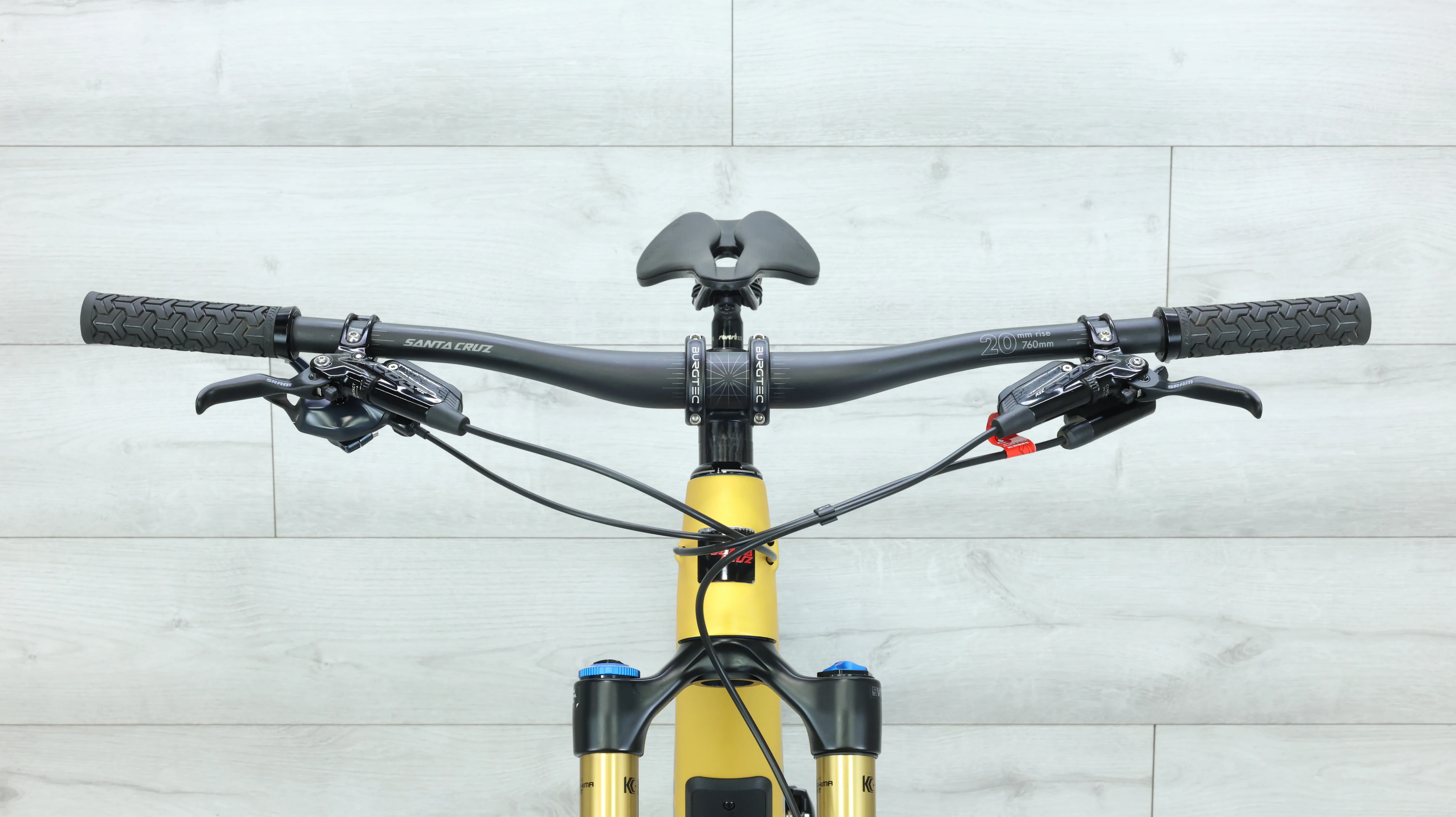 2022 Santa Cruz Bronson CC X01 MX Mountain Bike - Small - Image 12
