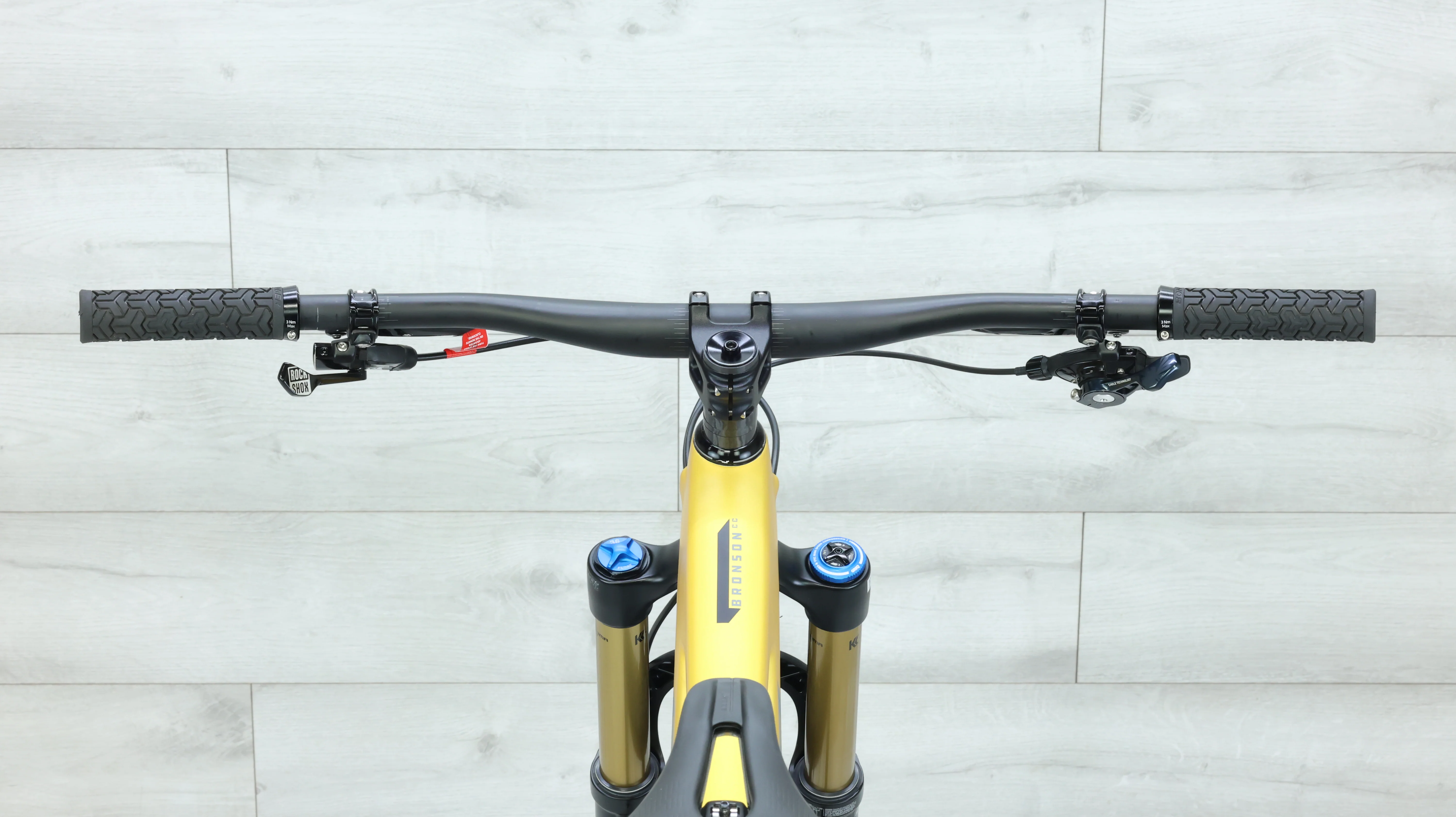 2022 Santa Cruz Bronson CC X01 MX Mountain Bike - Small - Image 13