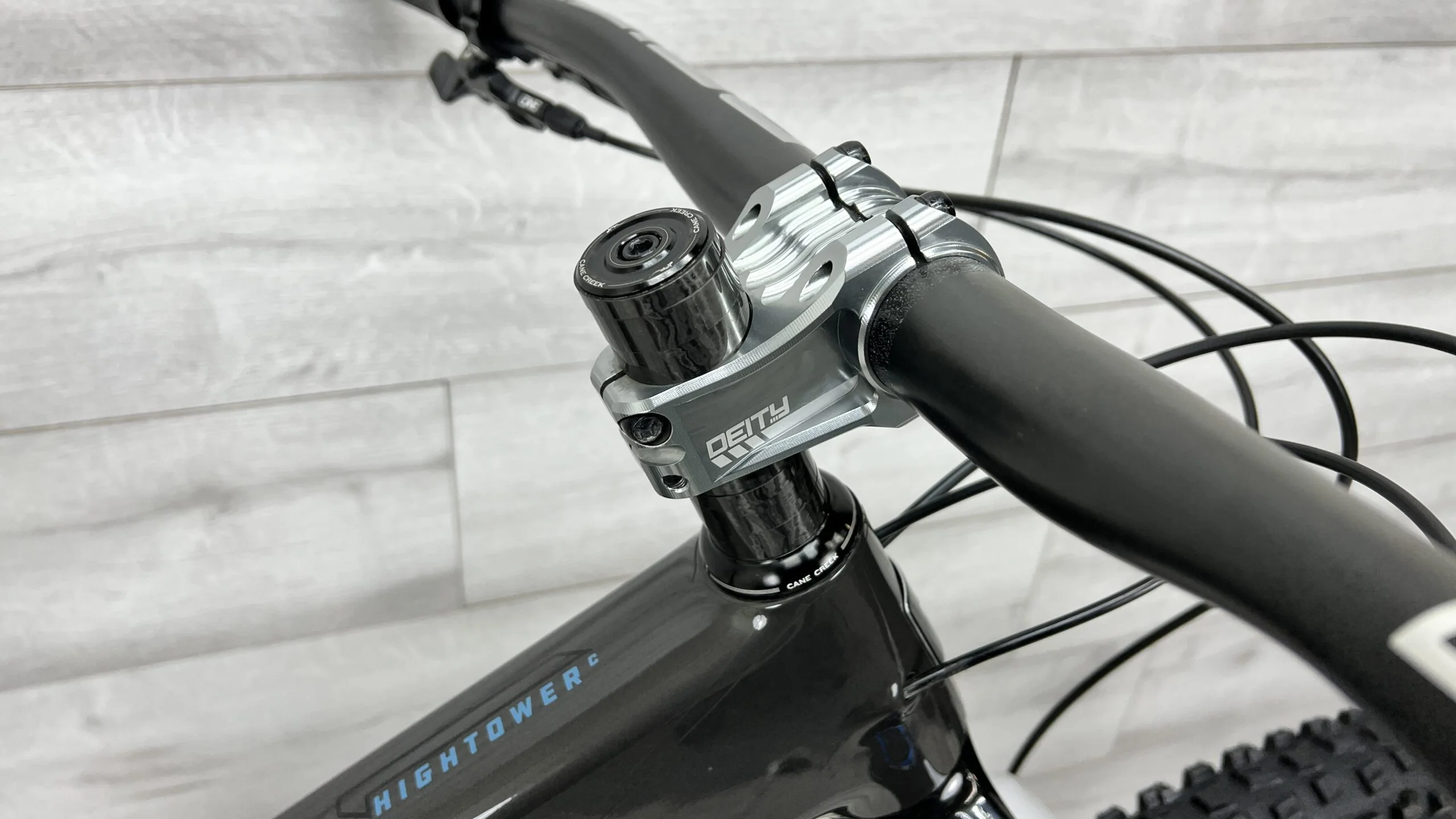 2022 Santa Cruz Hightower C Mountain Bike - Medium - Image 12