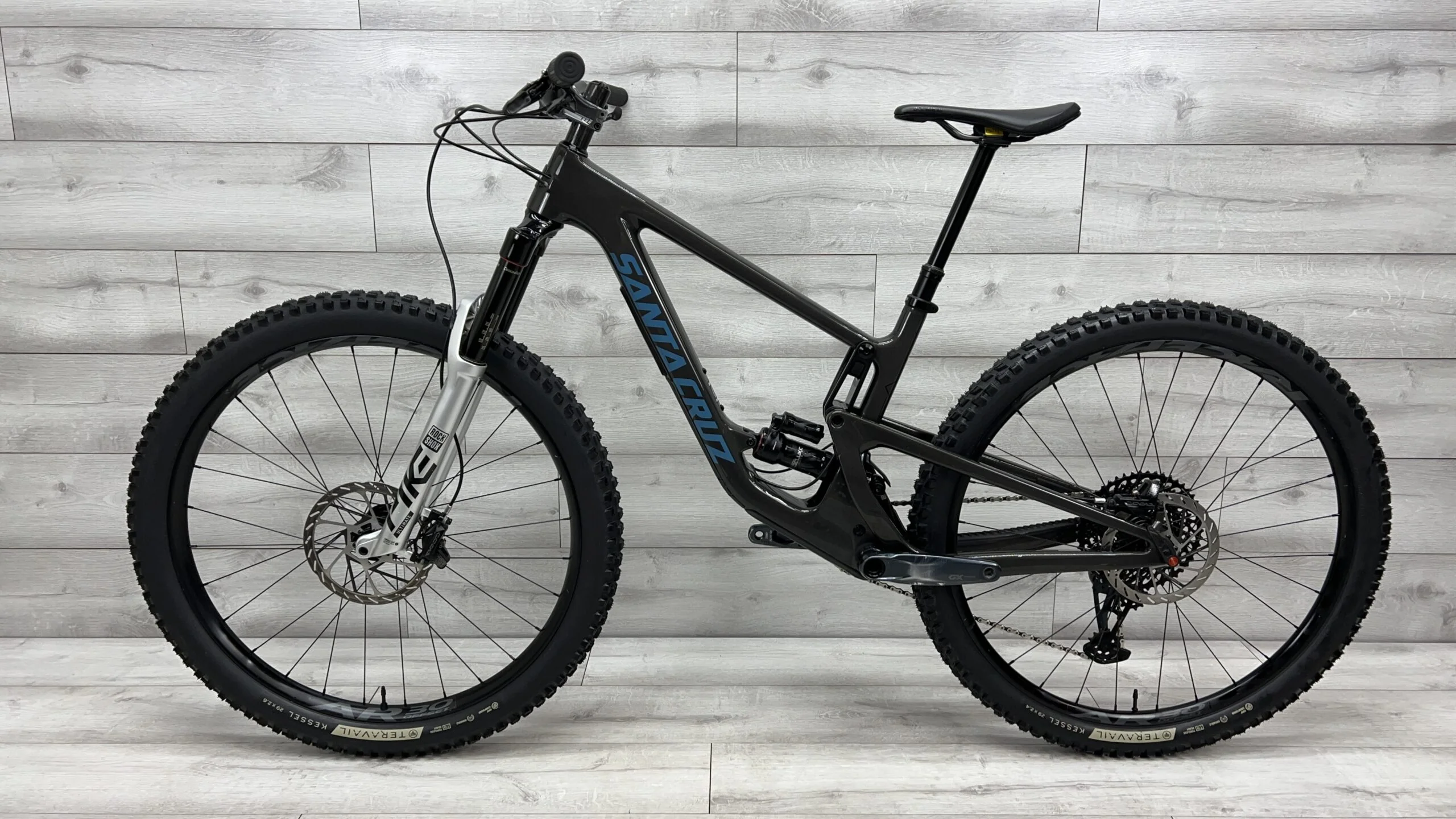 2022 Santa Cruz Hightower C Mountain Bike - Medium - Image 2