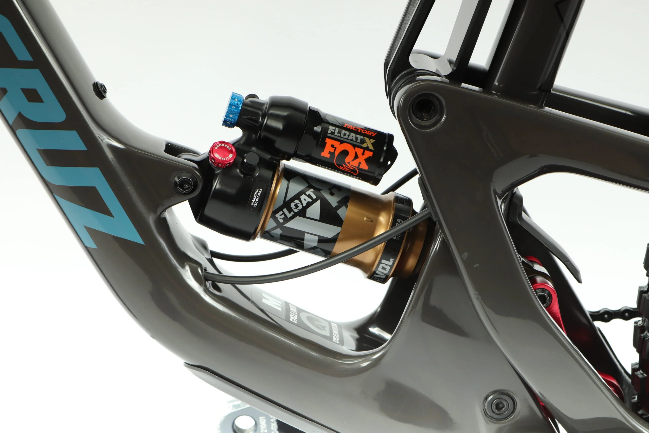 2022 Santa Cruz Hightower C  Mountain Bike - Medium - Image 9