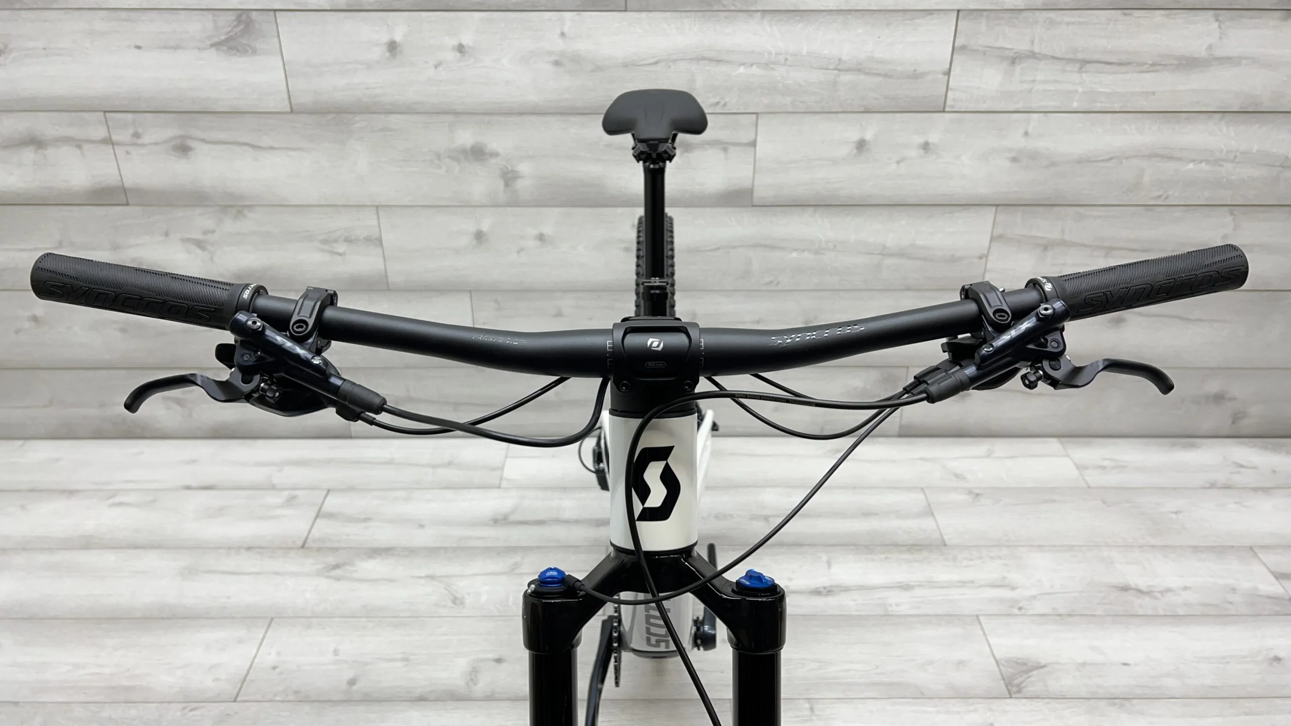 2022 Scott Spark 920  Mountain Bike - Small - Image 10