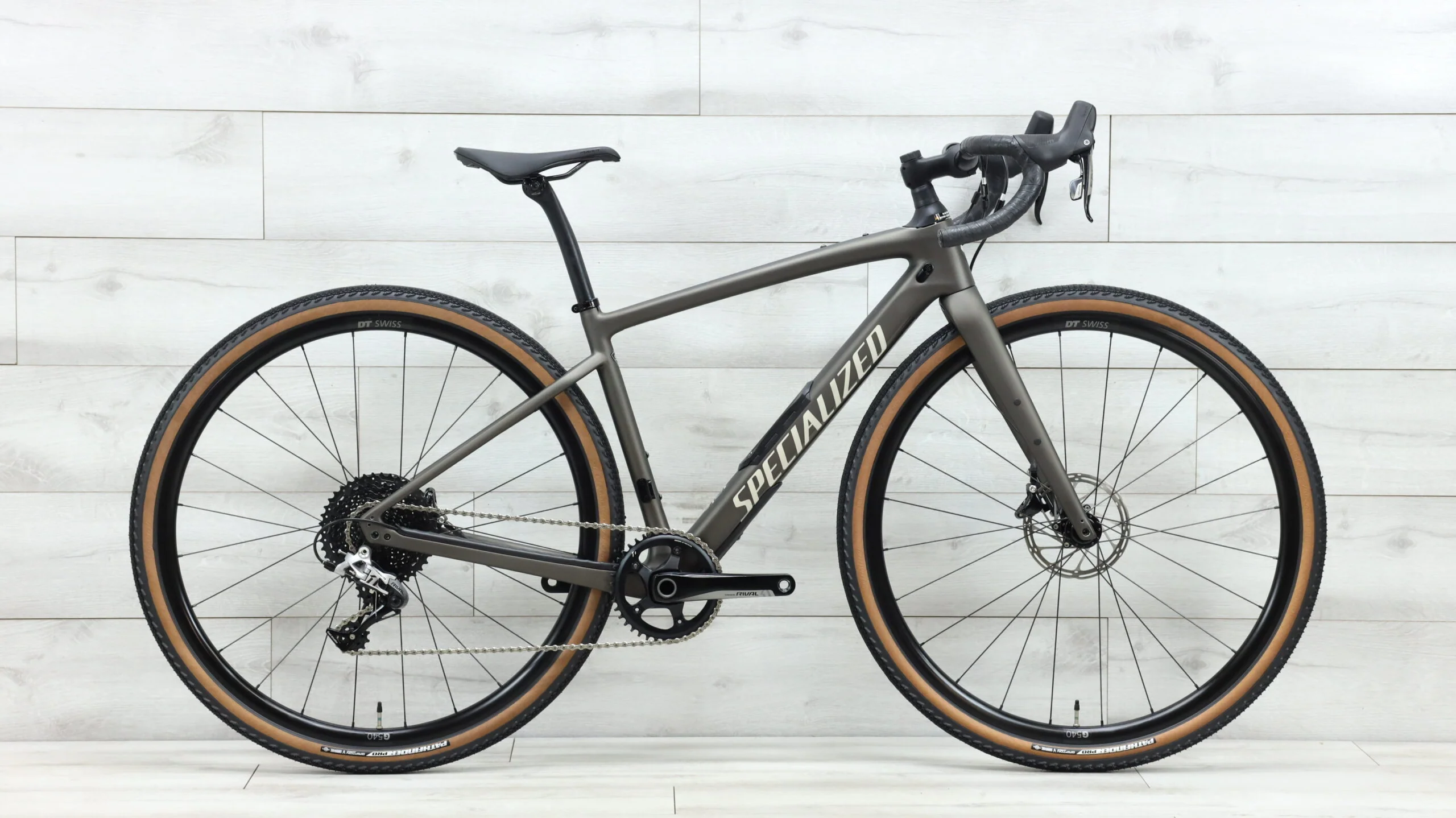 2022 Specialized Diverge Comp Carbon  Gravel Bike - 52cm