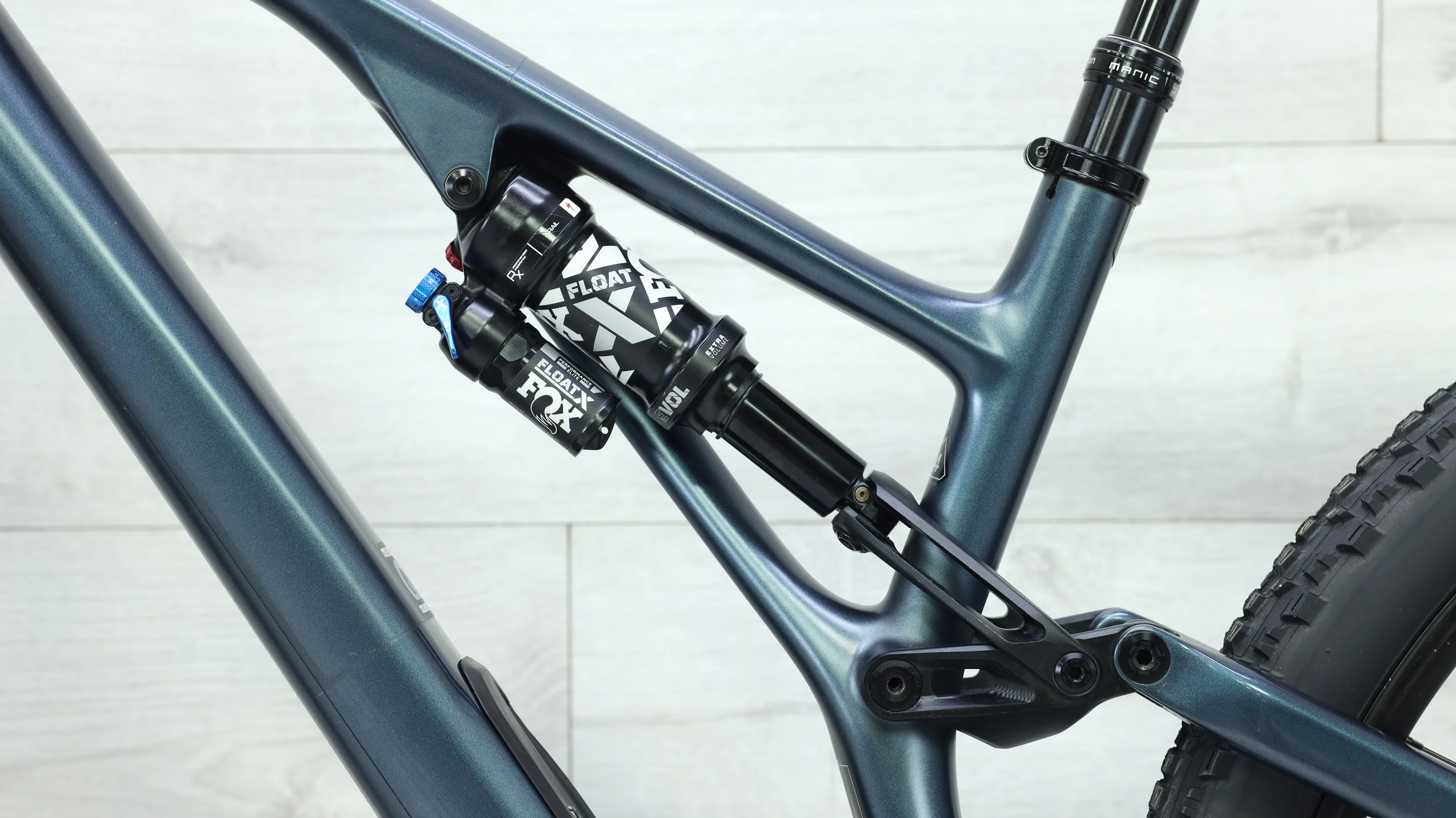 2022 Specialized Stumpjumper EVO Expert Mountain Bike - Large (S4) - Image 10