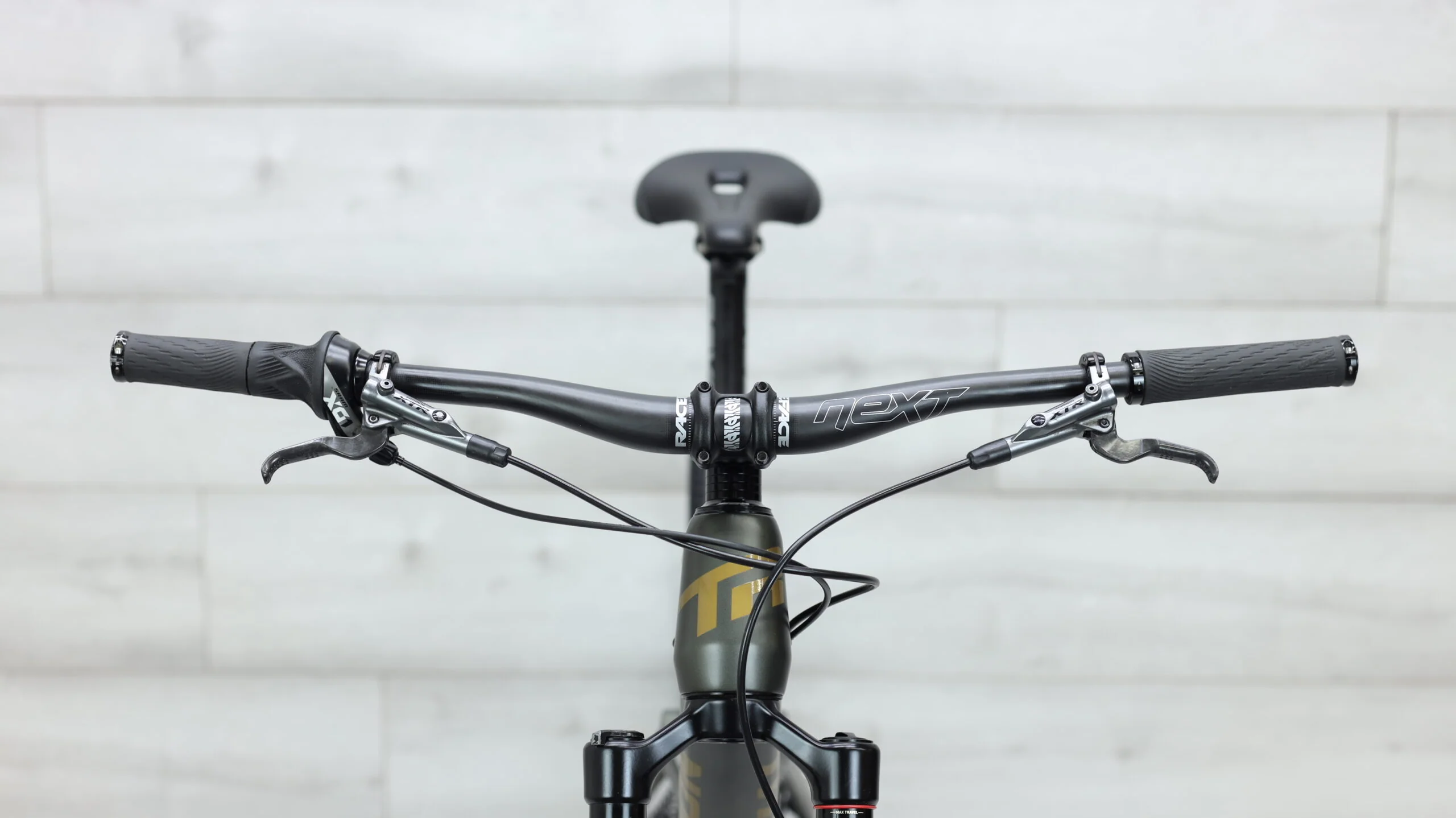 2022 Transition Spur Carbon XO1  Mountain Bike - Medium - Image 13