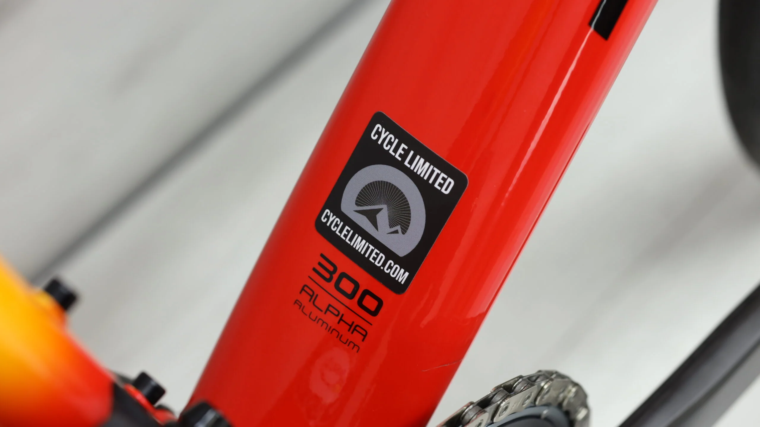 2022 Trek Emonda ALR Road Bike - 54cm - Image 3