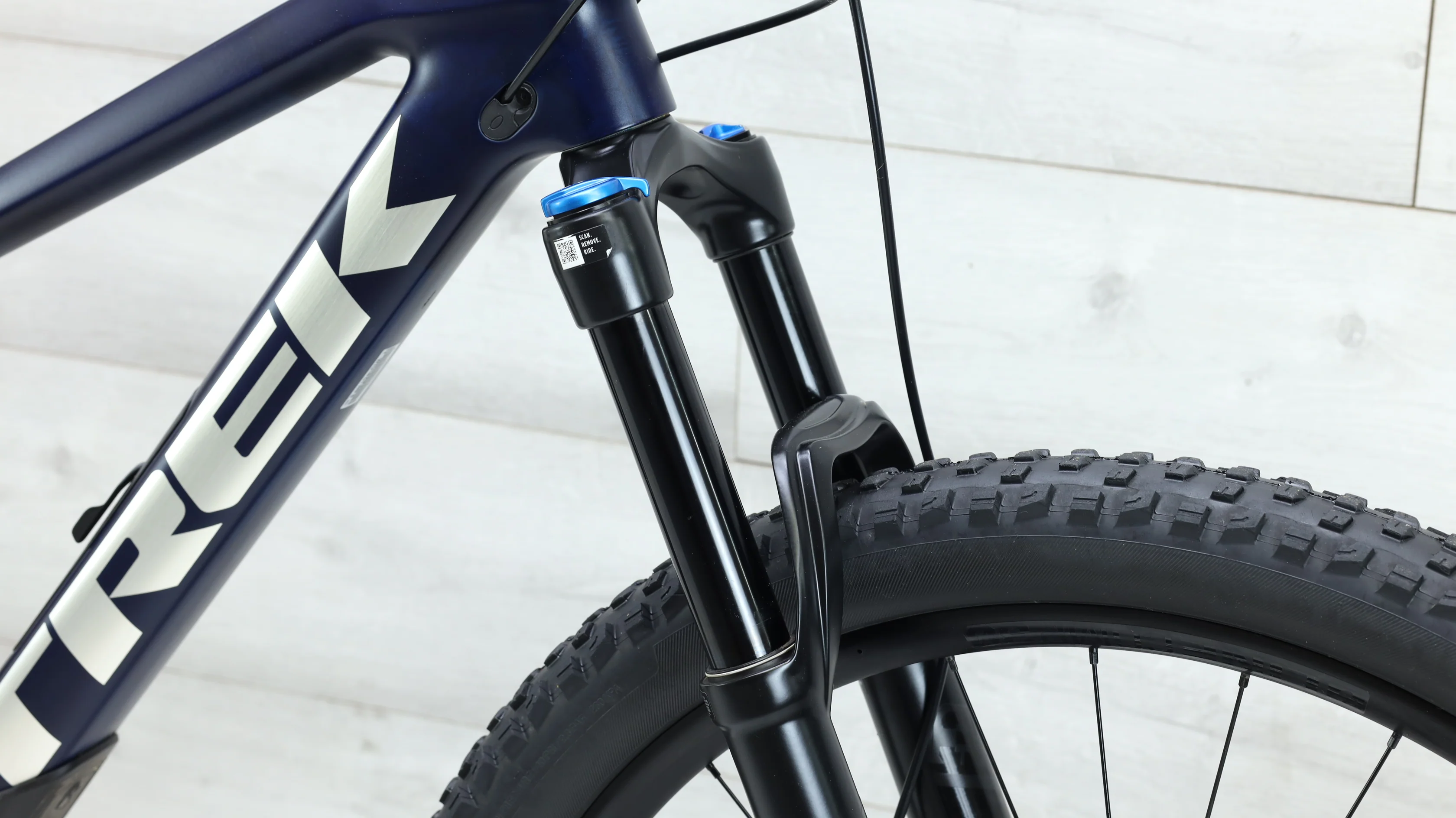 2022 Trek Fuel EX 9.7 Mountain Bike - Med/Large - Image 7