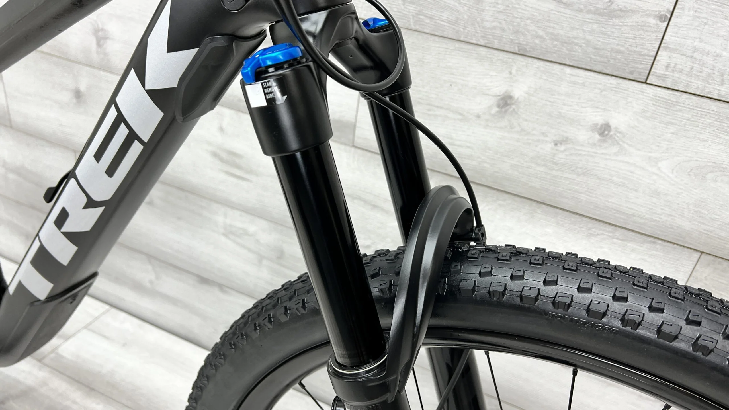 2022 Trek Fuel EX 9.8 GX Mountain Bike - Medium - Image 7