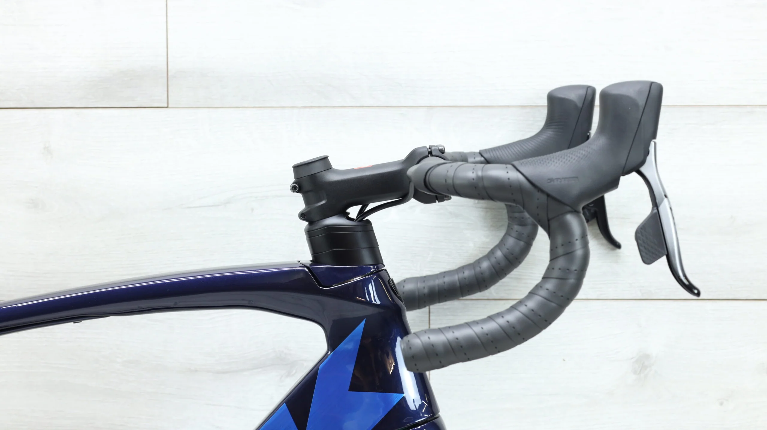 2022 Trek Madone SL7 AXS  Road Bike - 56cm - Image 9