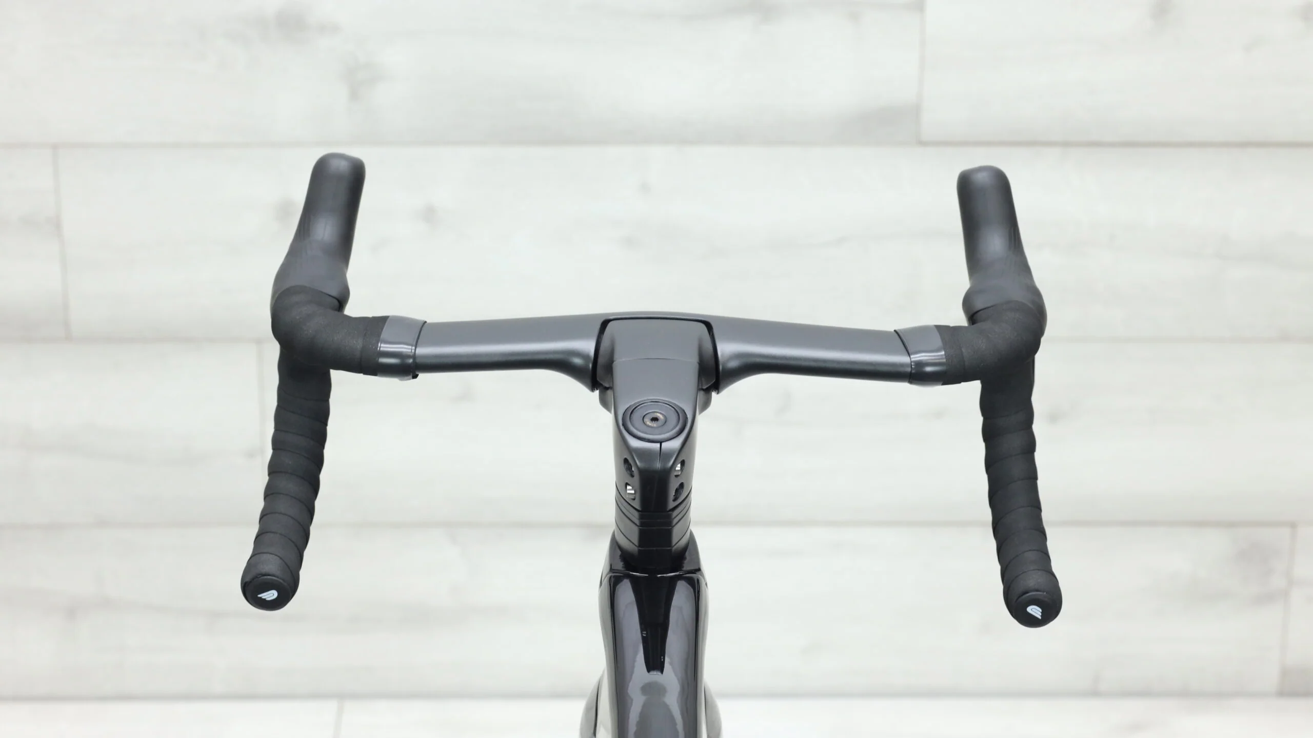 2022 Trek Madone SLR 7 Gen 6 Road Bike - 52cm - Image 10